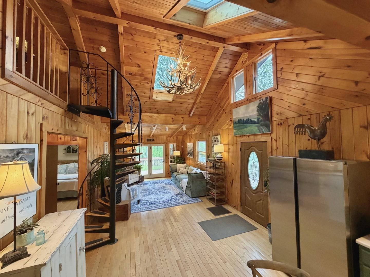 main property photo 18