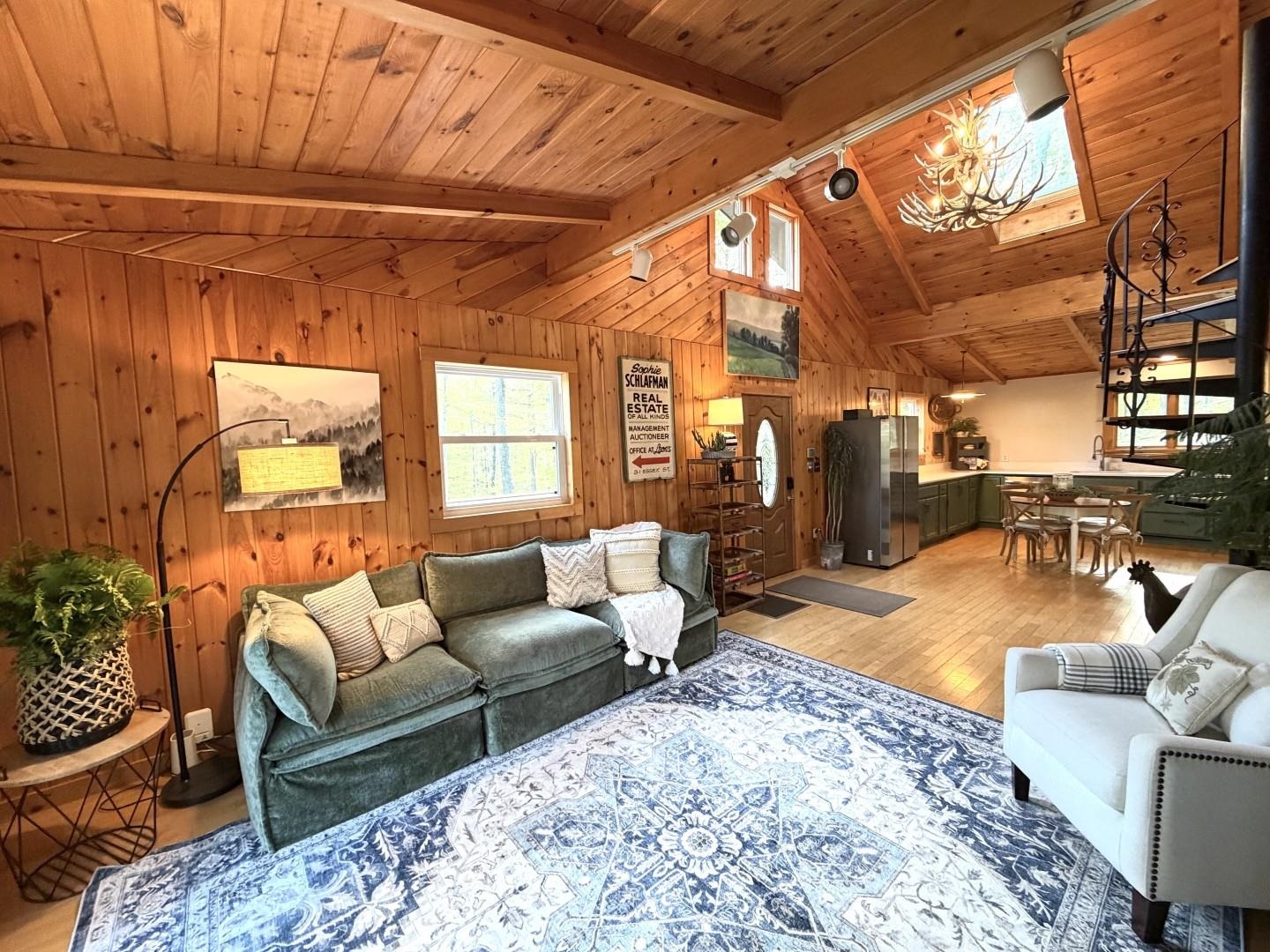 main property photo 20