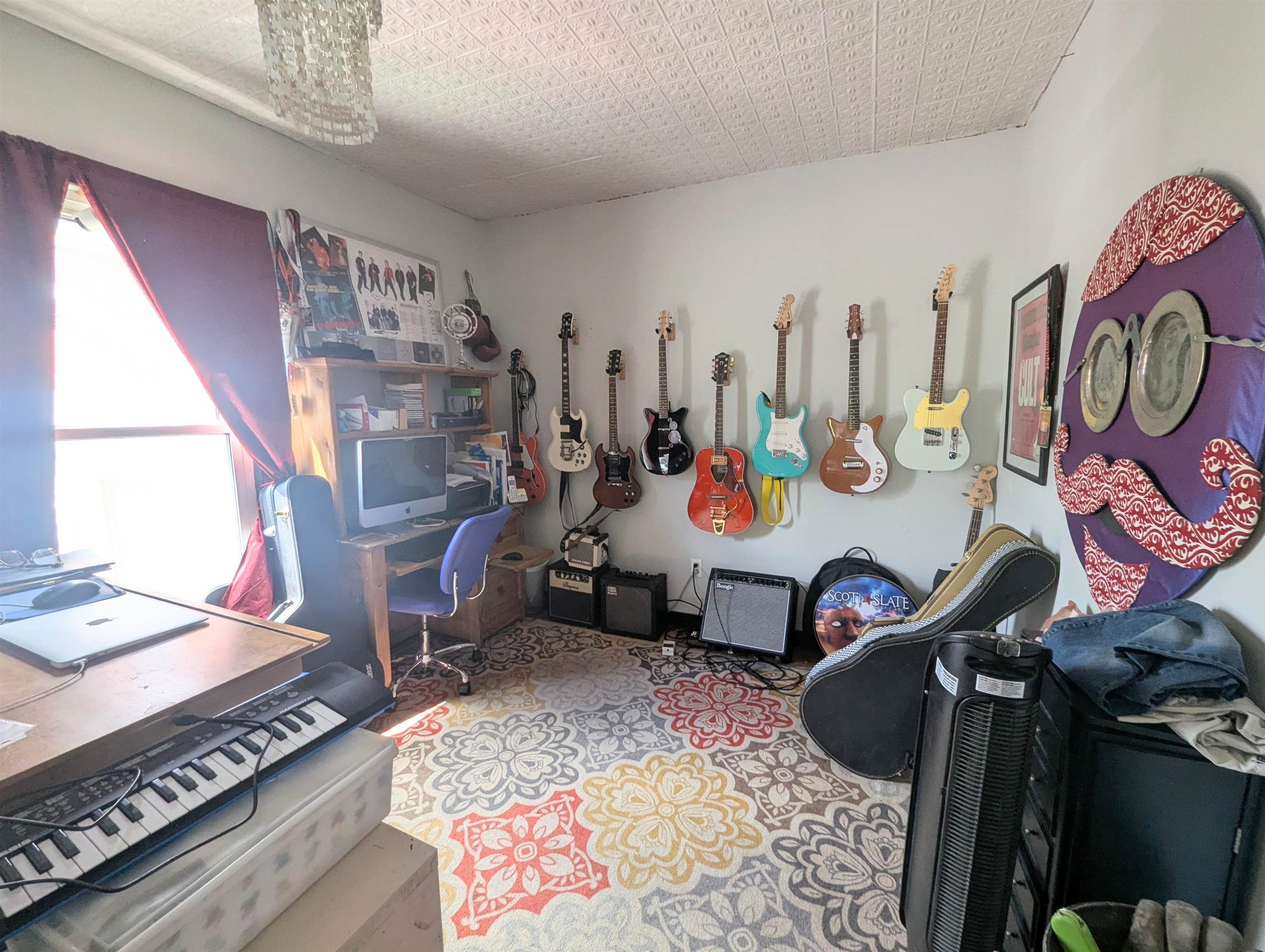 main property photo 37