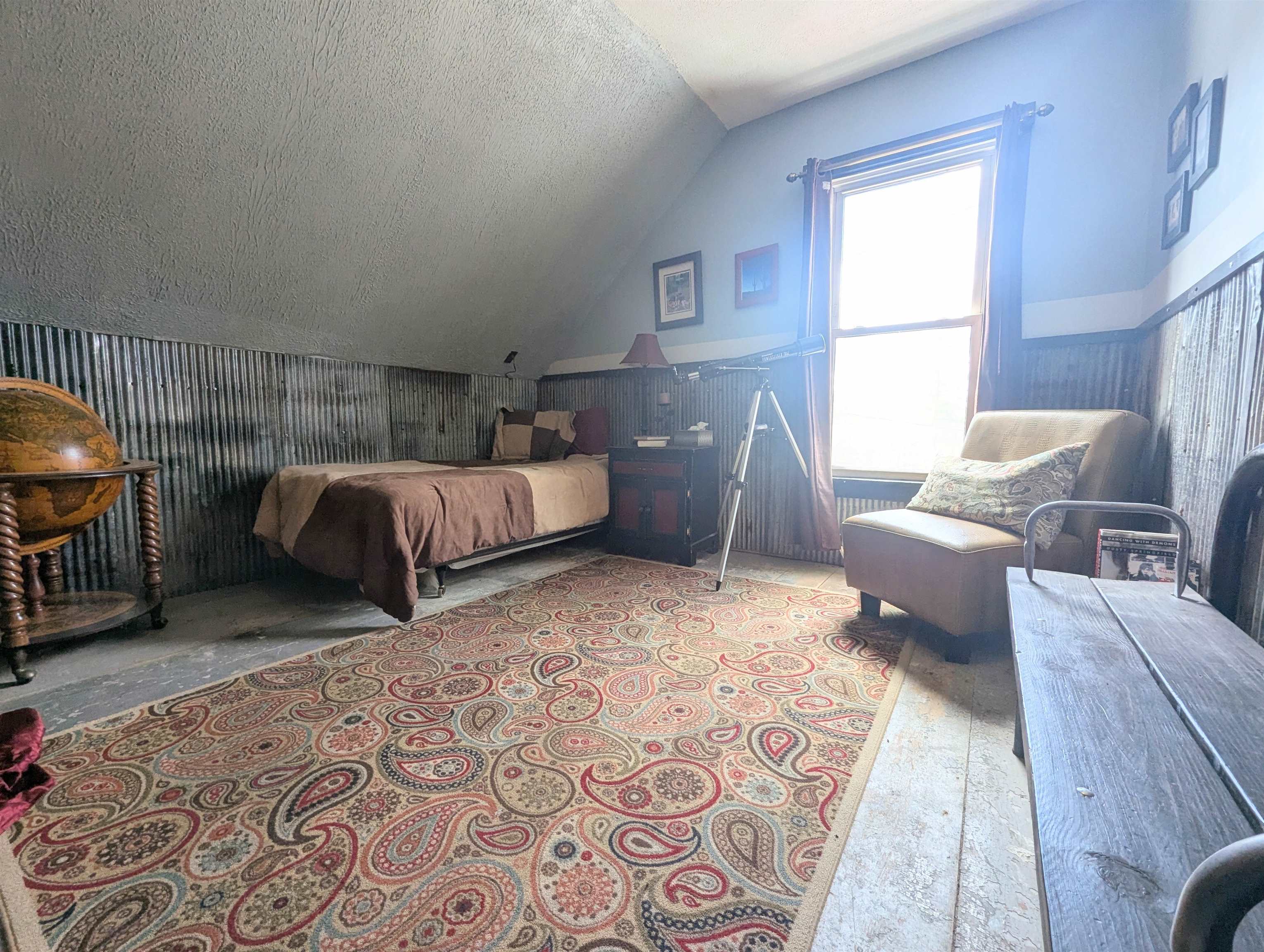 main property photo 26