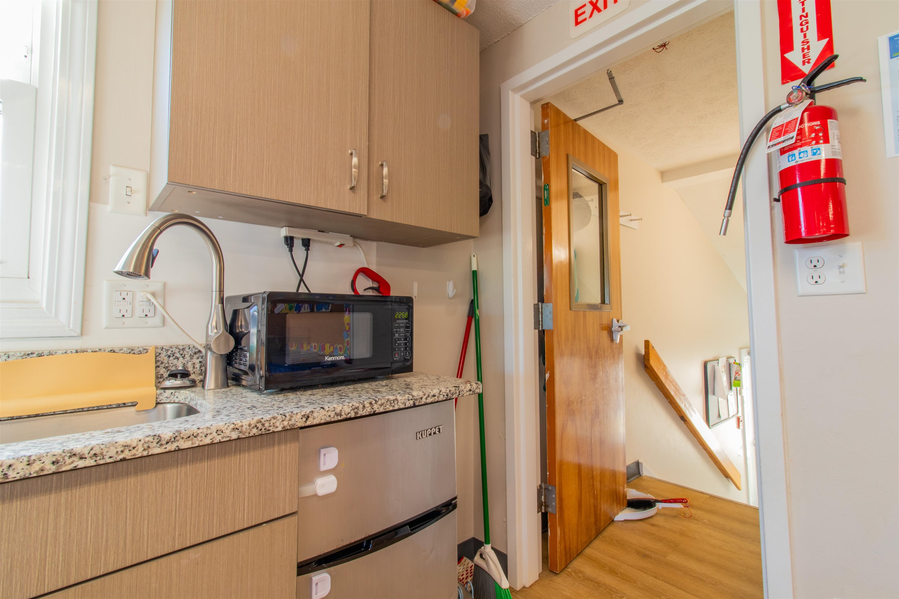 main property photo 34