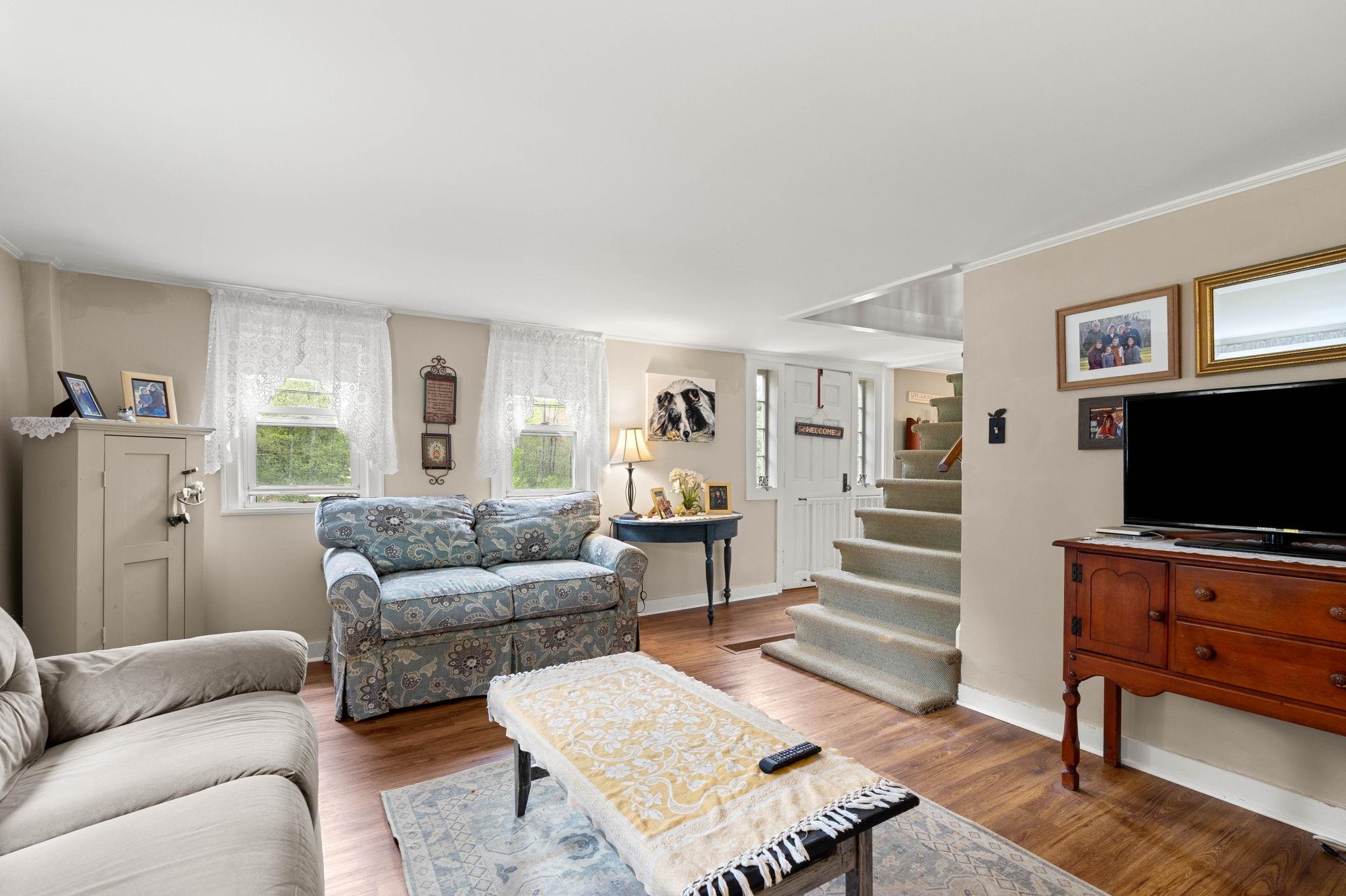 main property photo 14