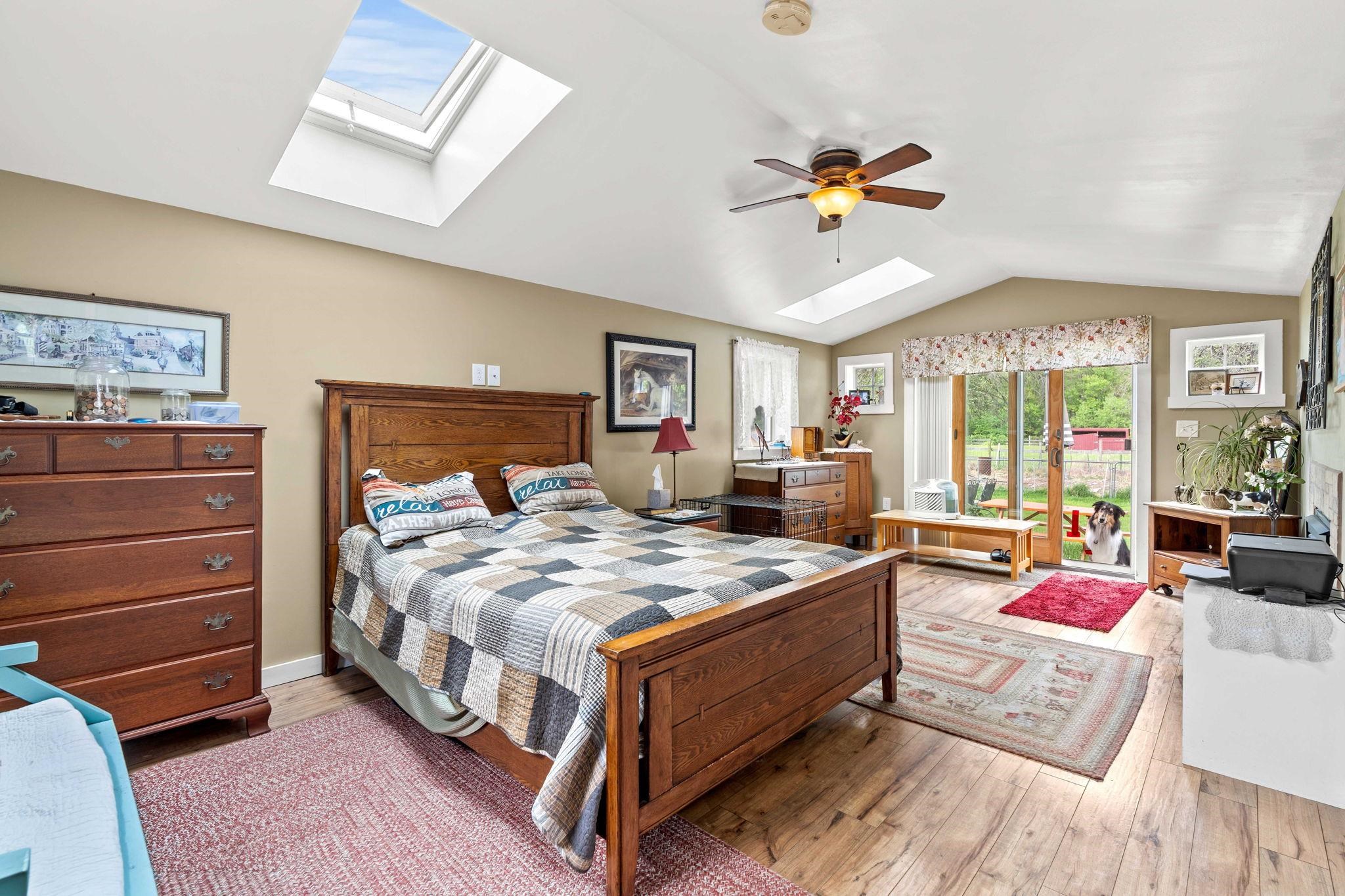 main property photo 34