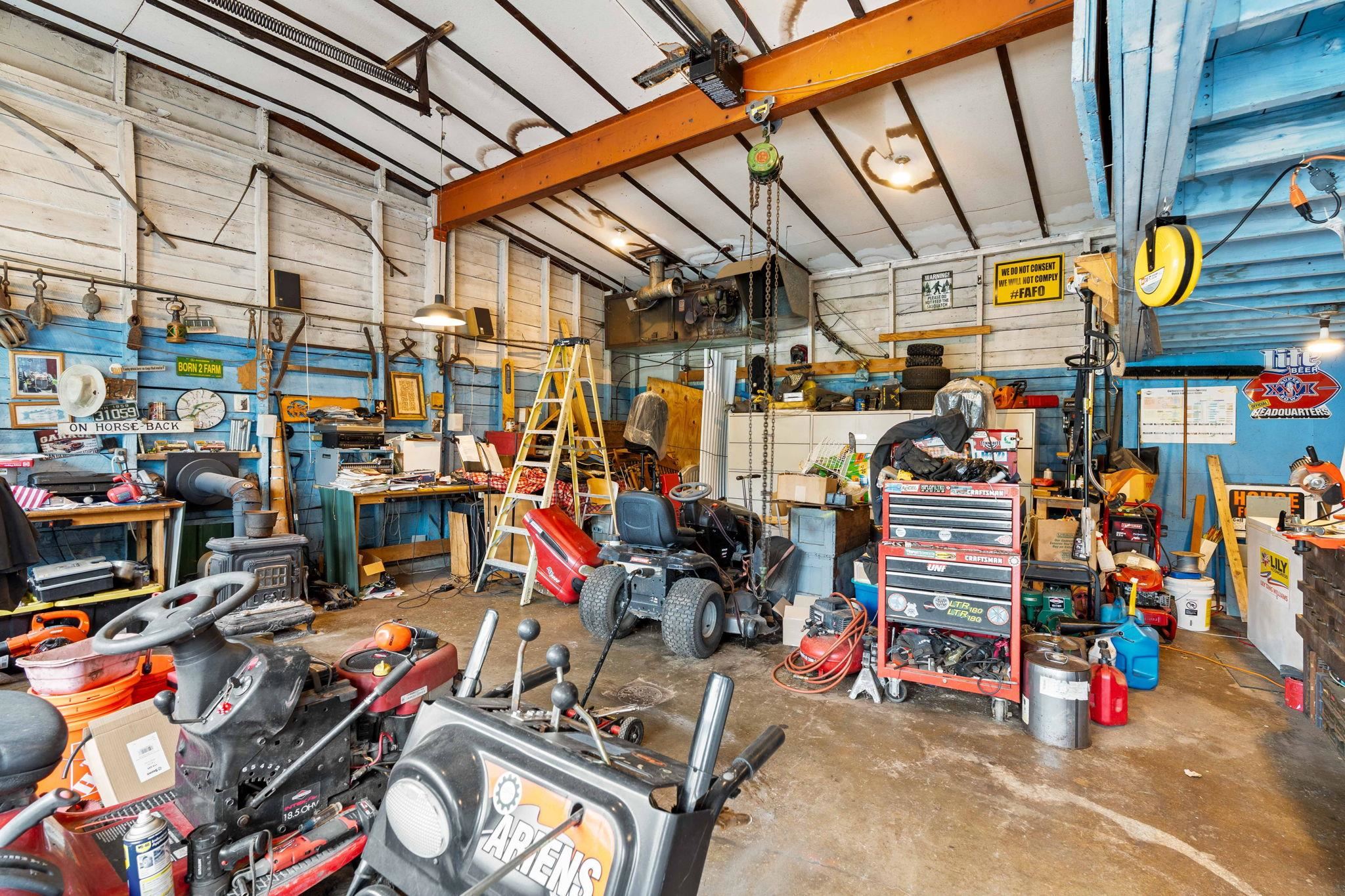 main property photo 36
