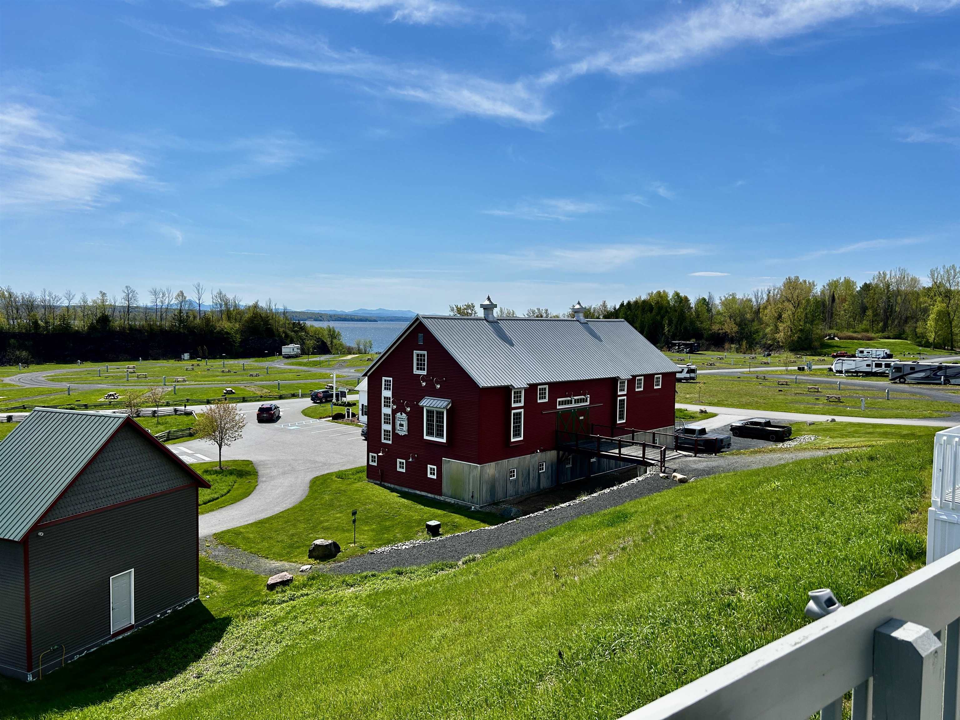 main property photo 34