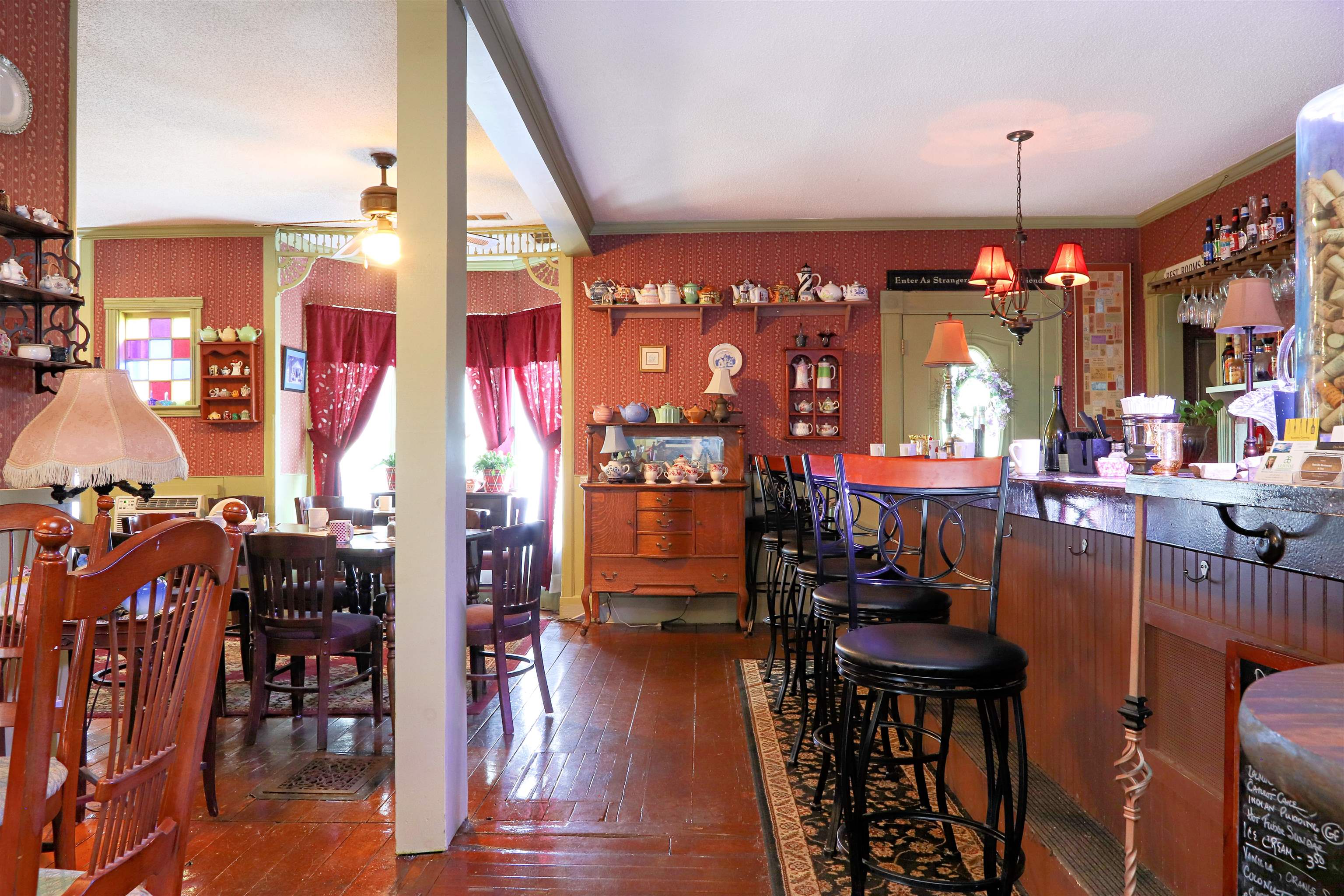 main property photo 10