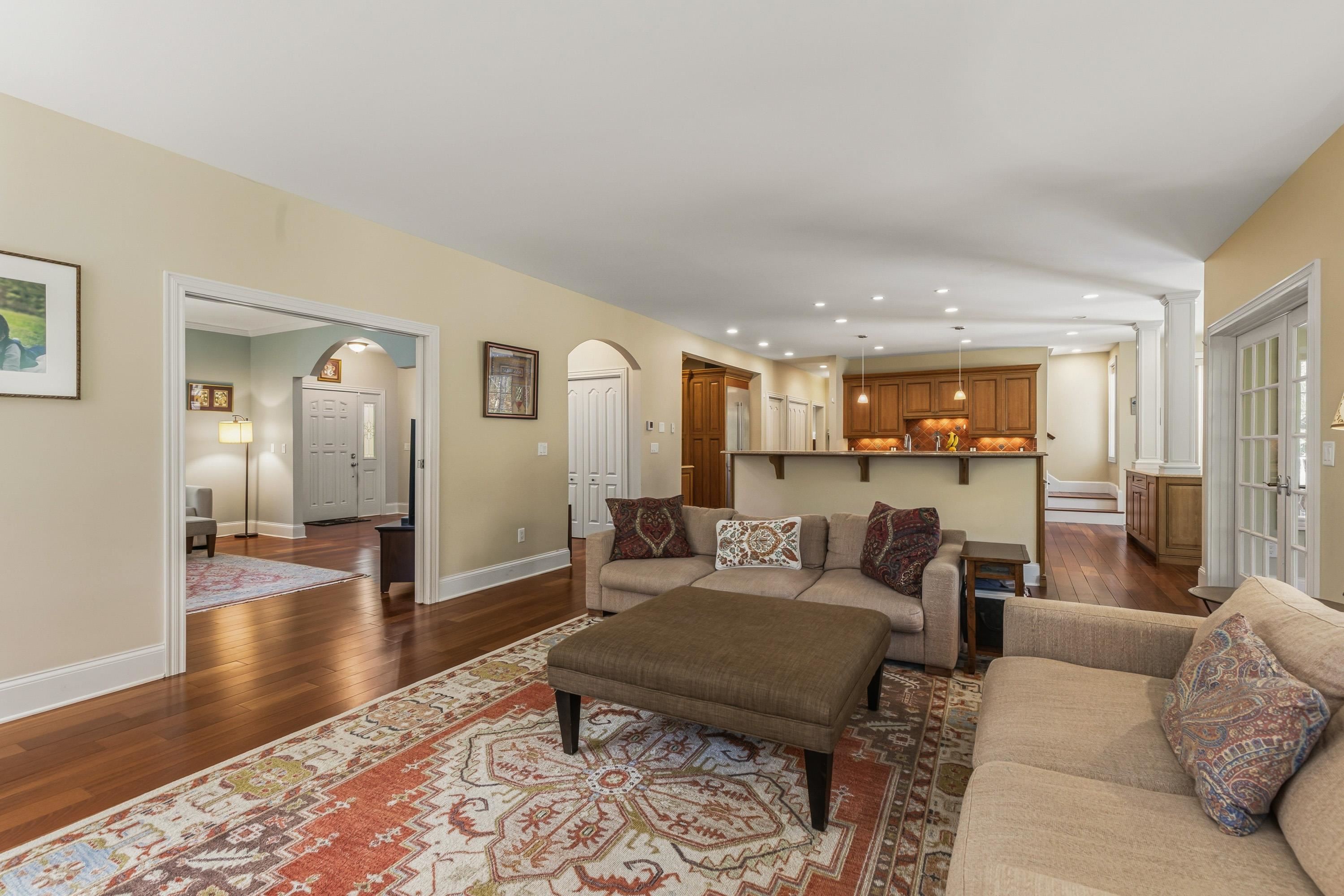 main property photo 12
