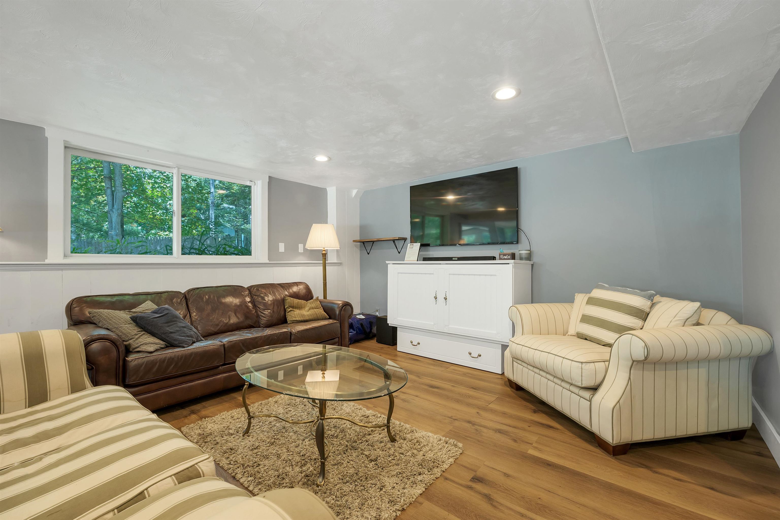main property photo 50