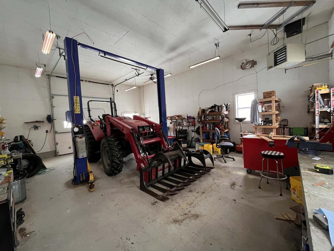 main property photo 40