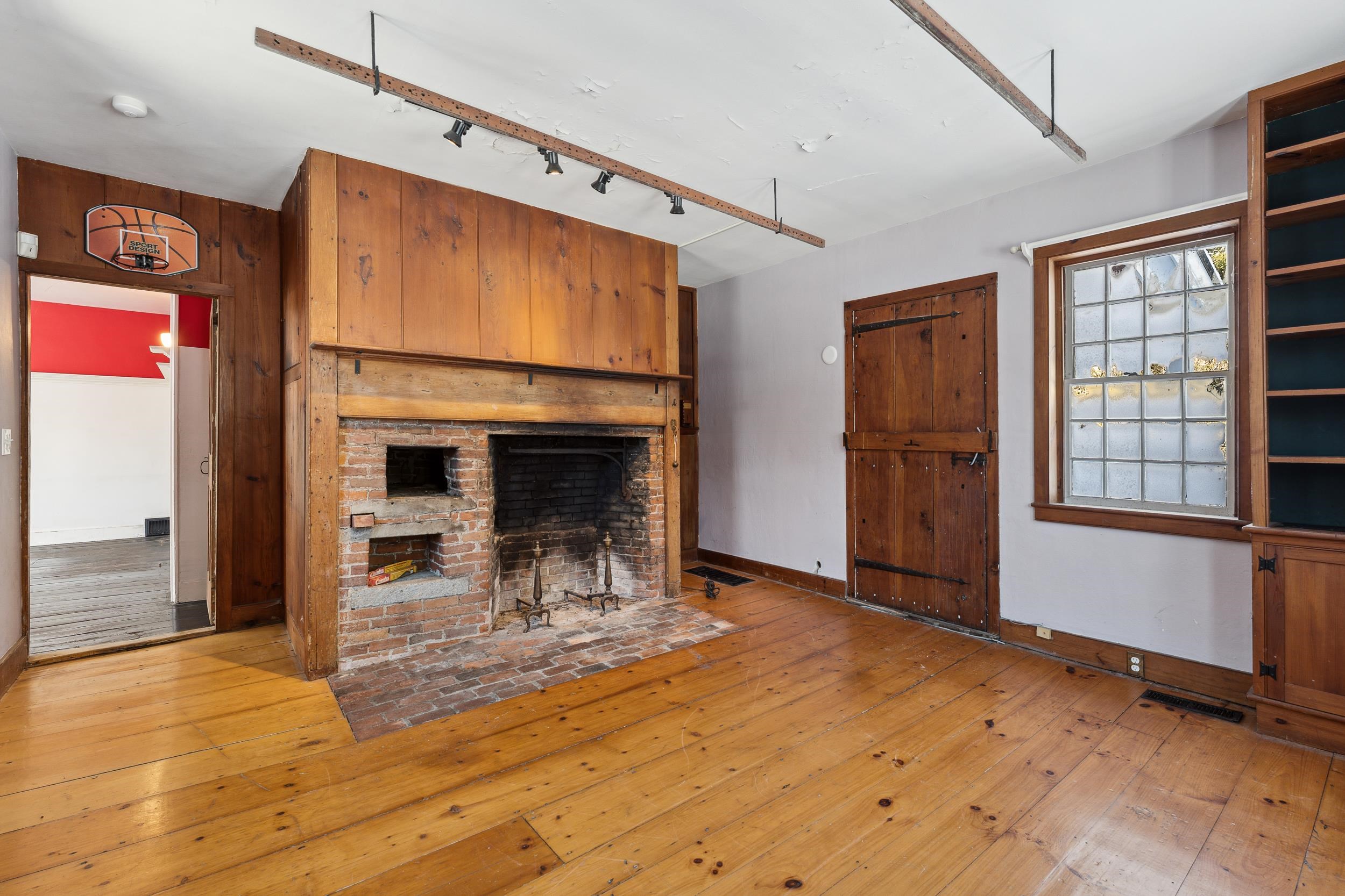 main property photo 22
