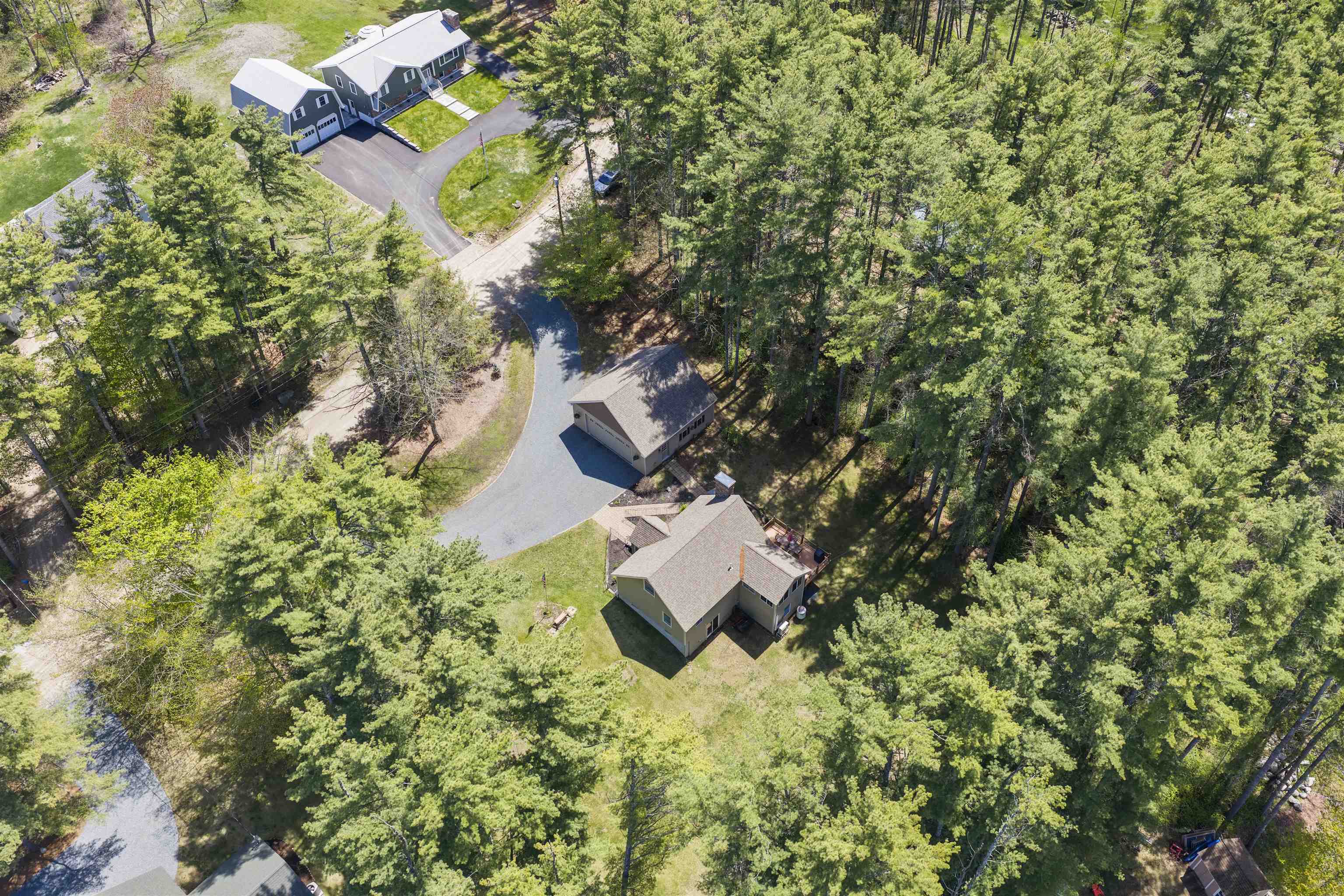 main property photo 45