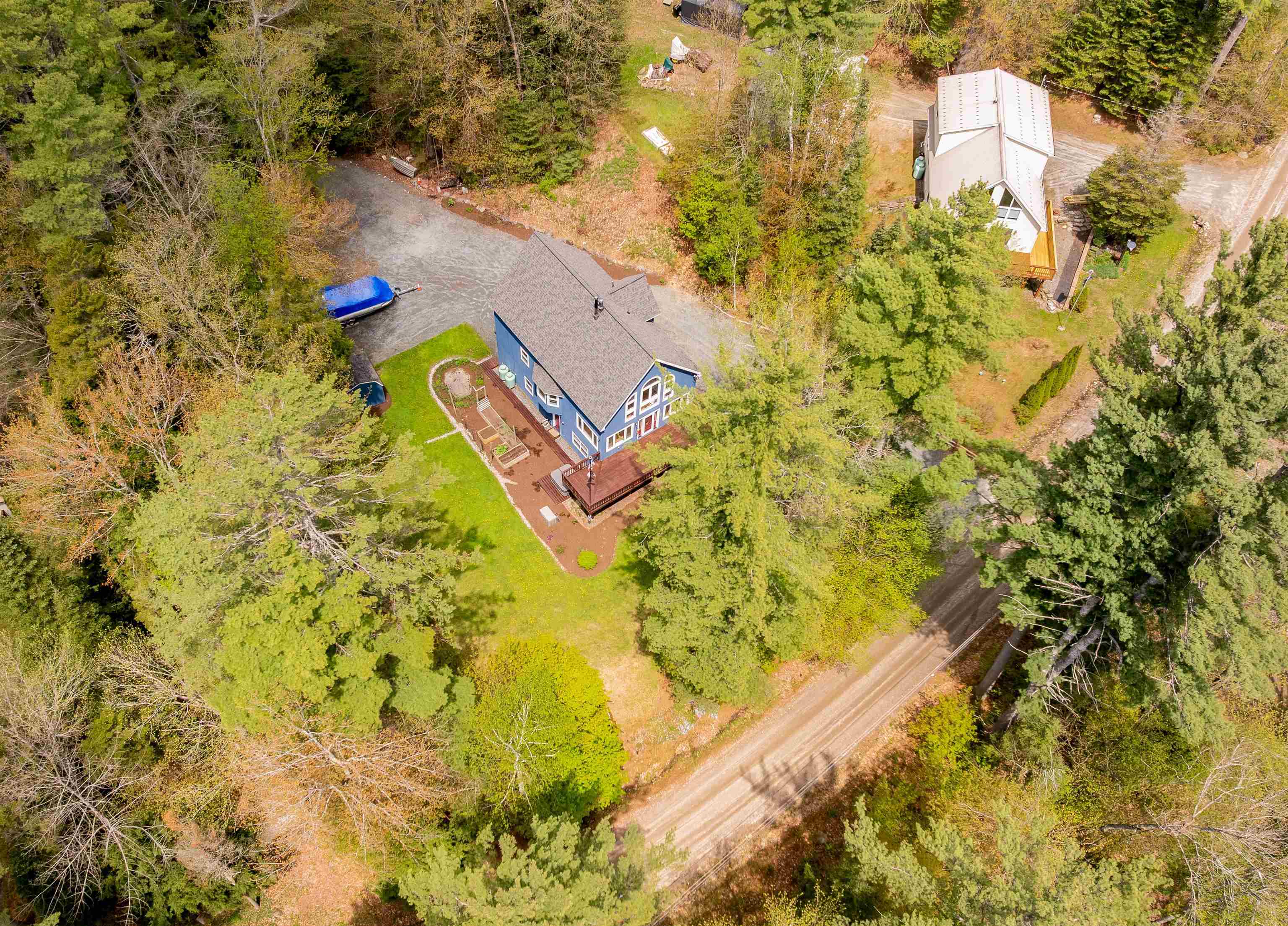 main property photo 33