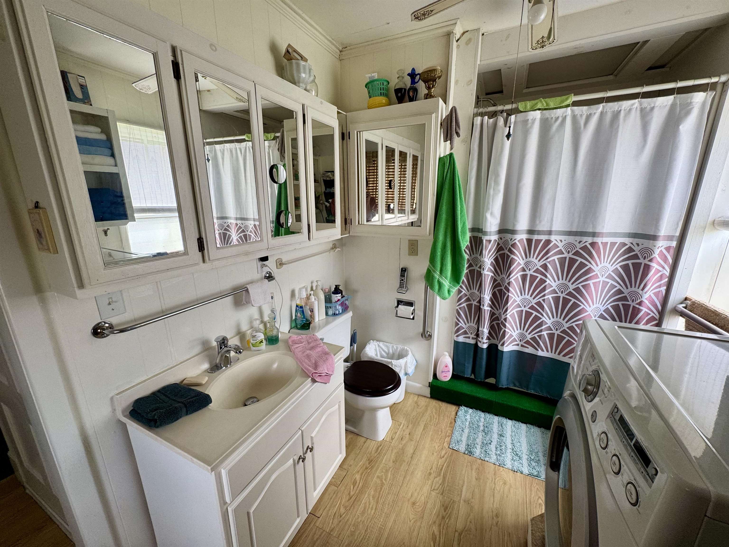 main property photo 13