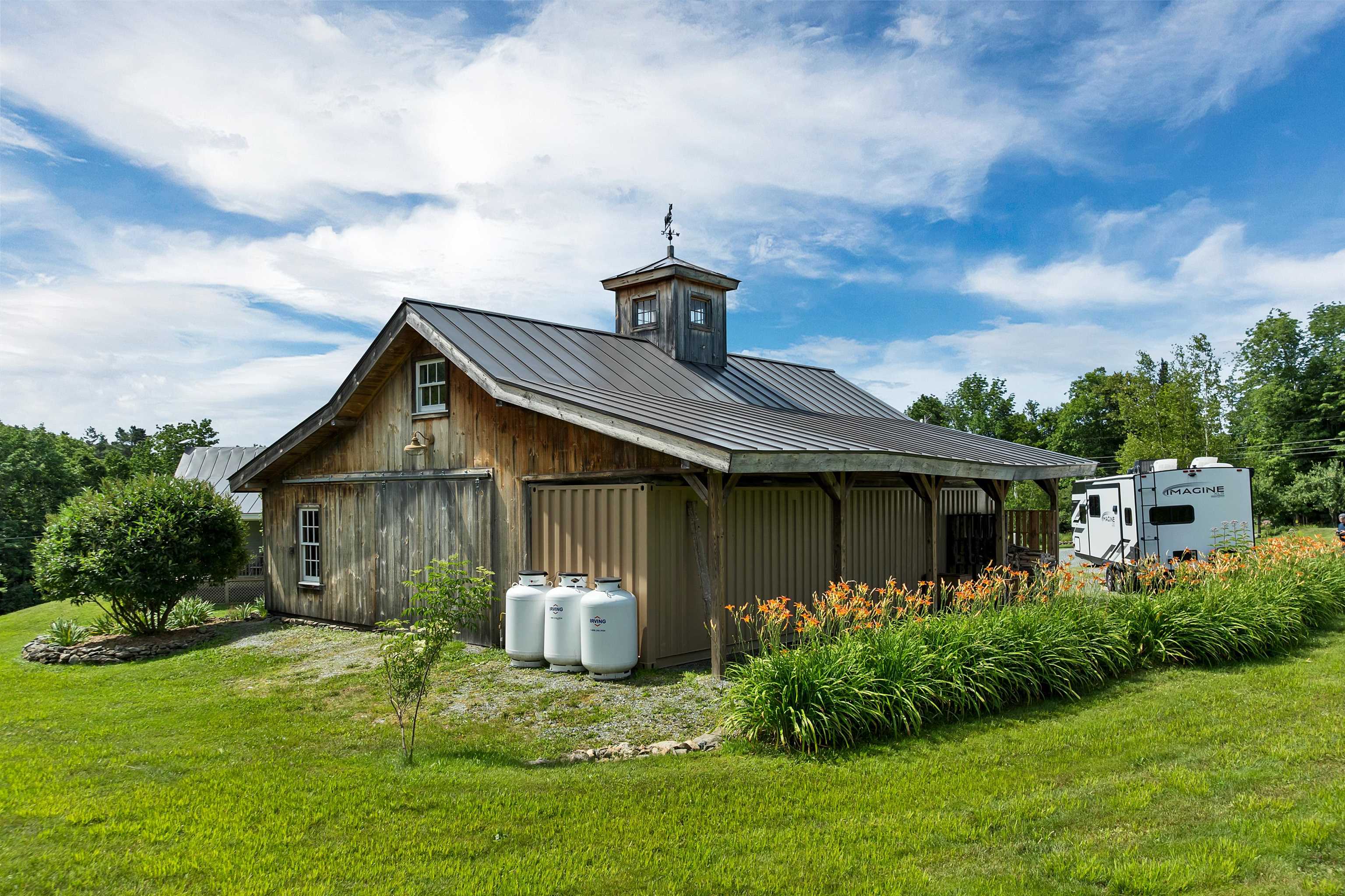 main property photo 50