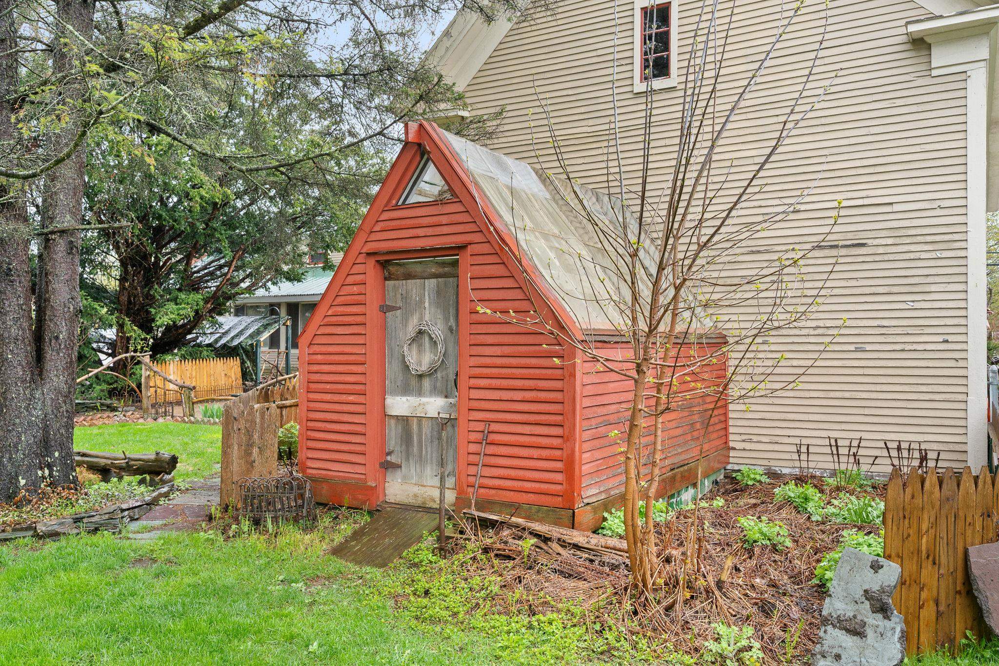 main property photo 50