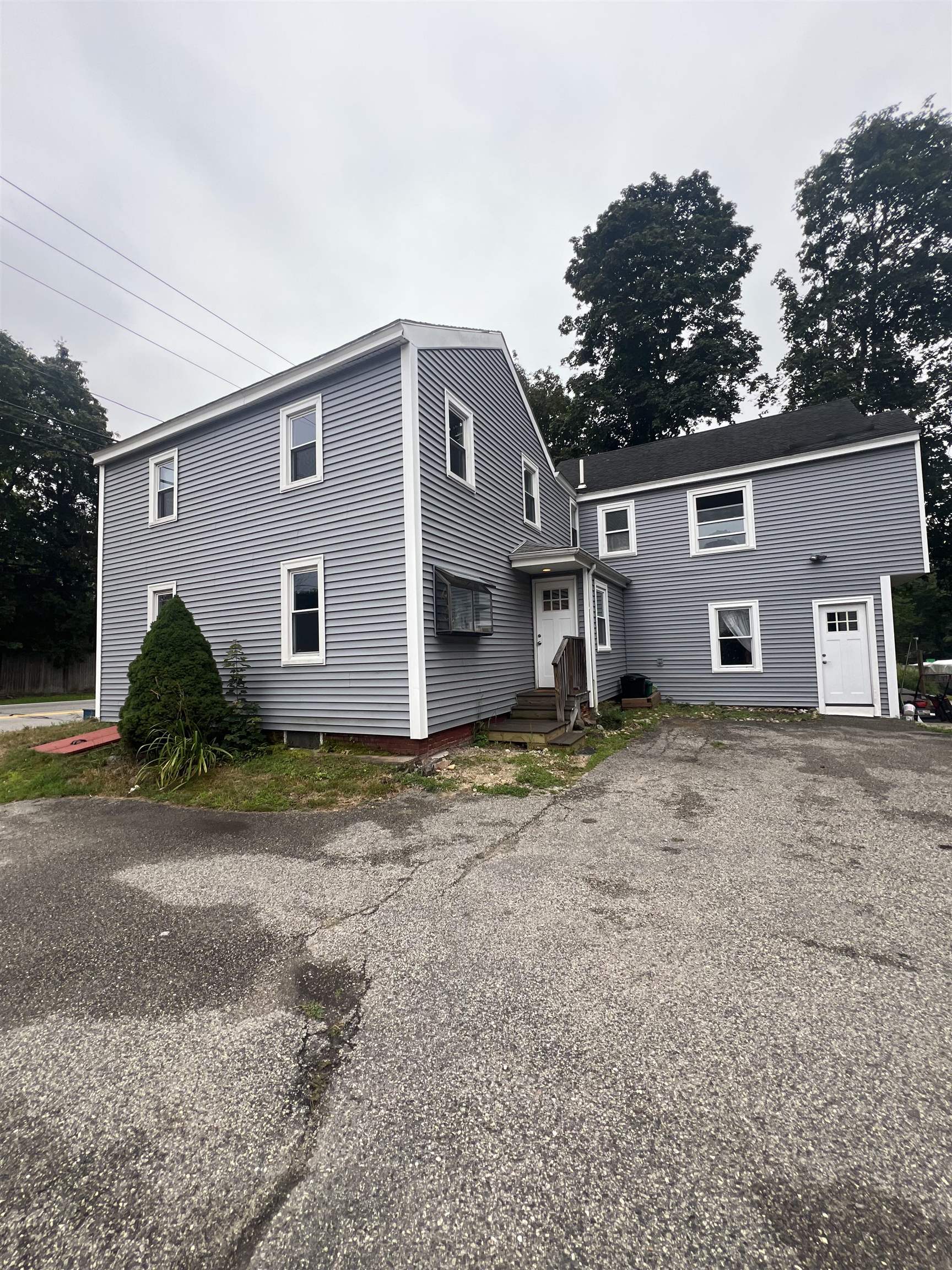 main property photo 28