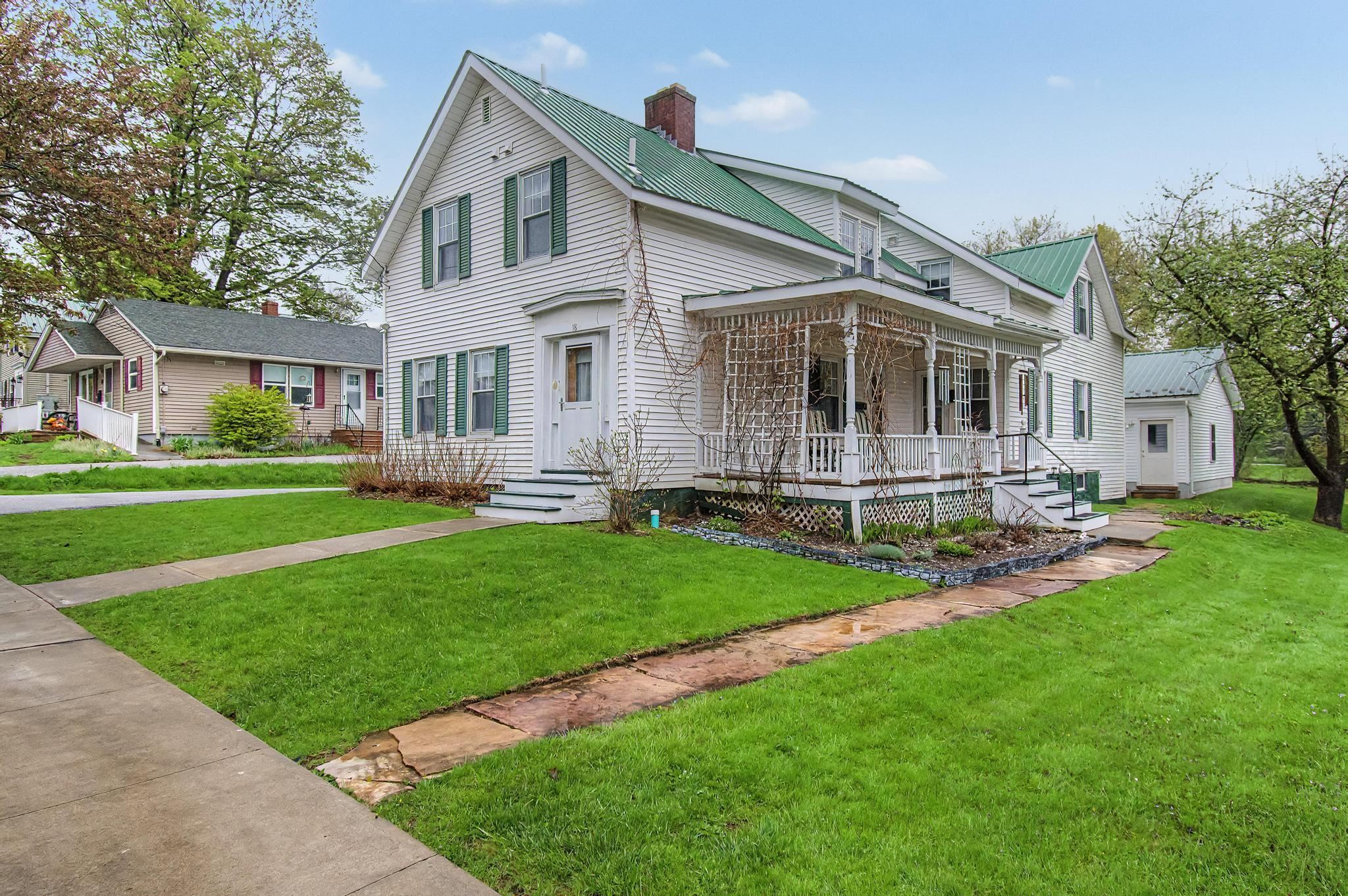 main property photo 2