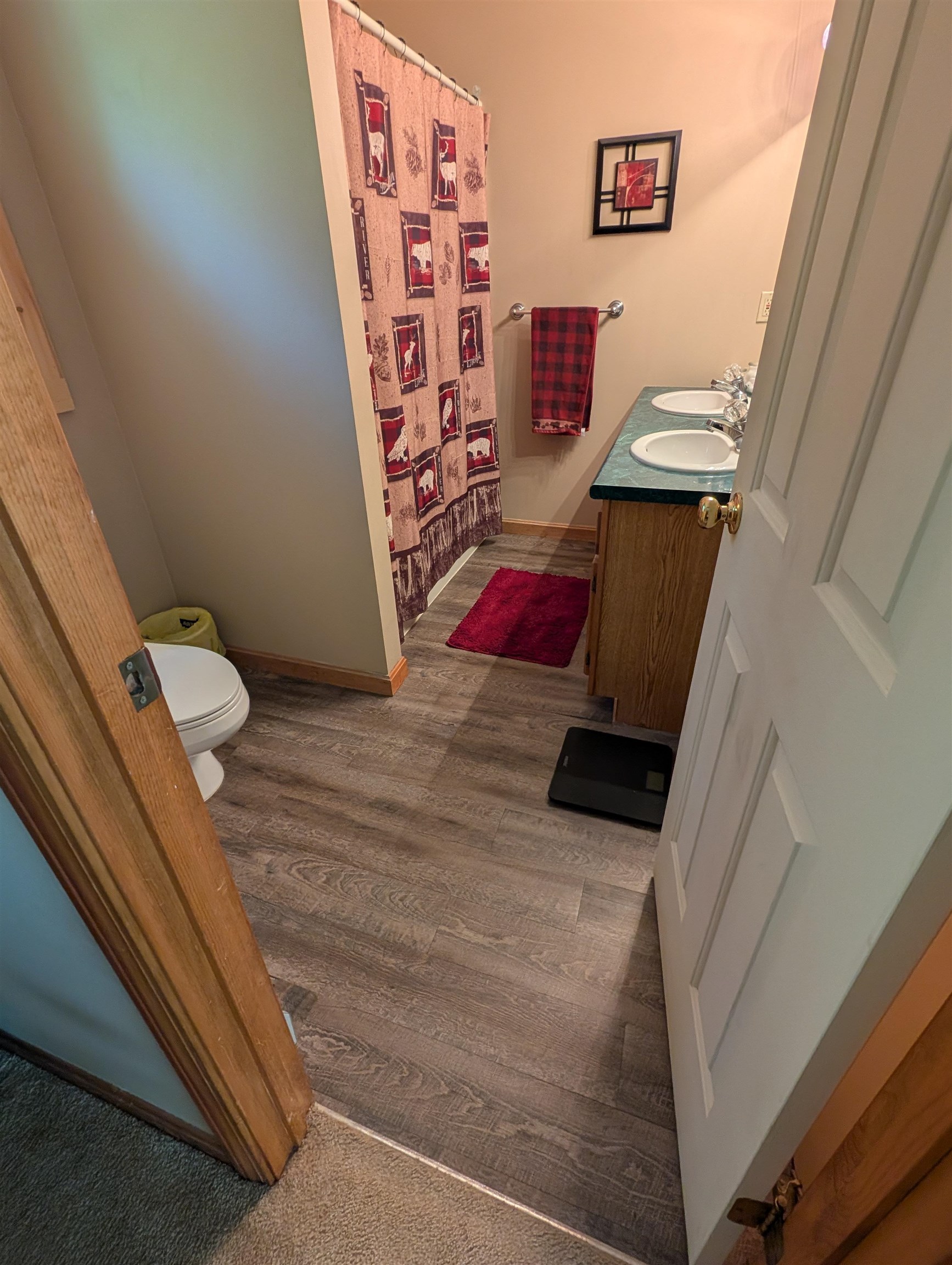 main property photo 32