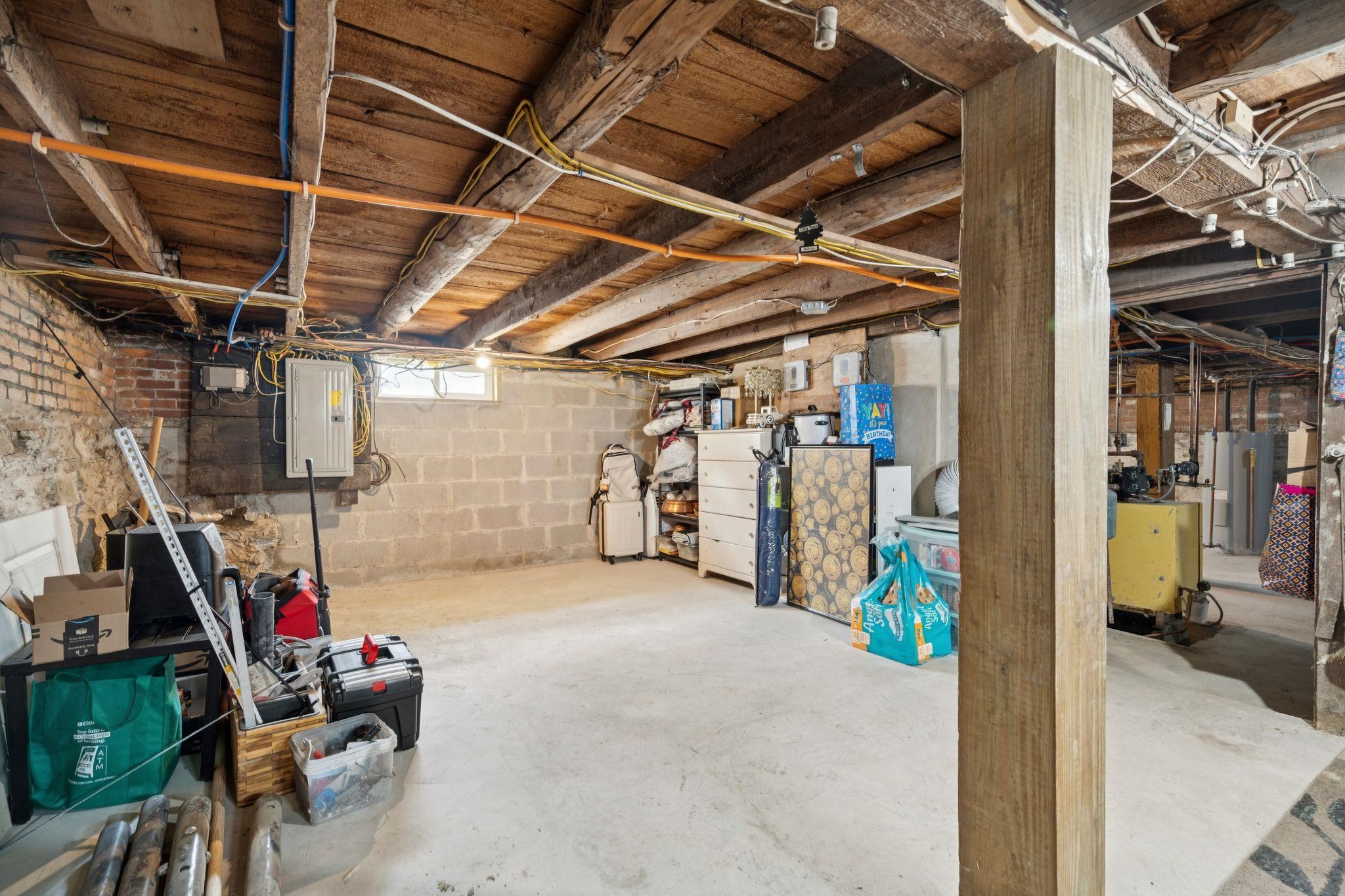 main property photo 20