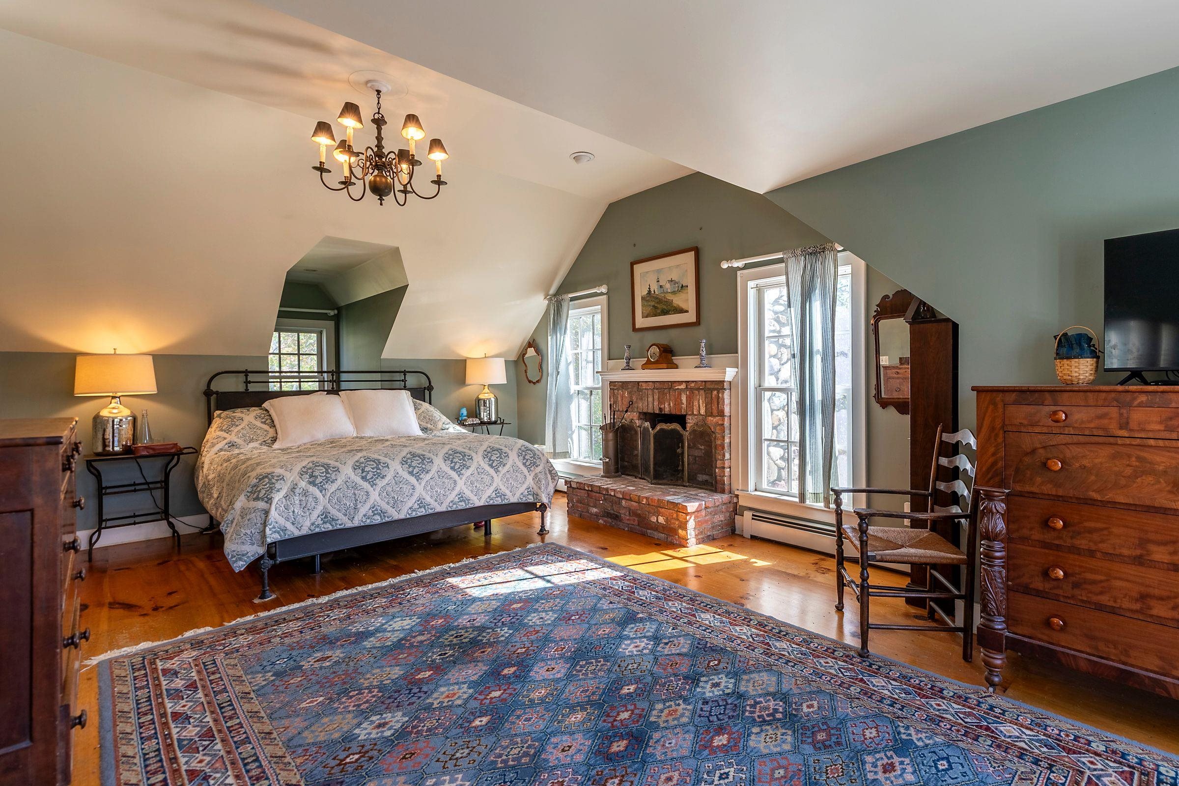 main property photo 19