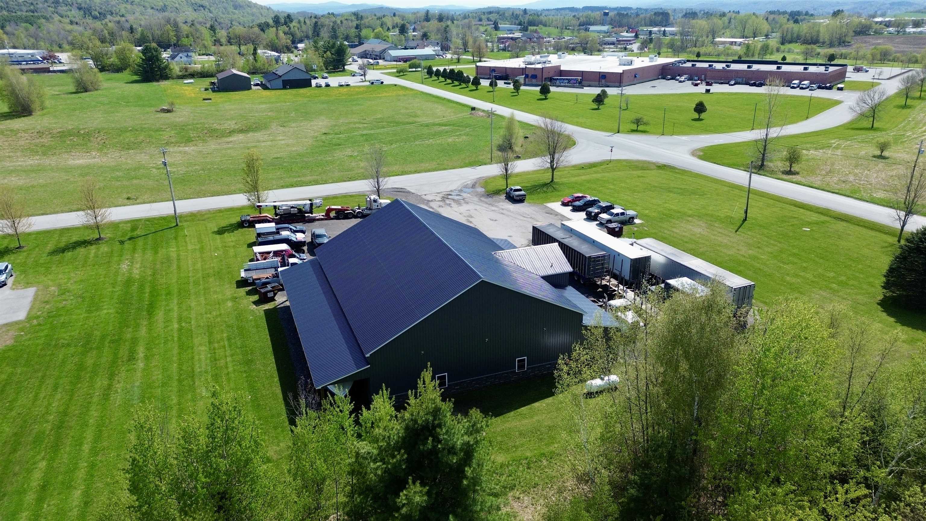 main property photo 27