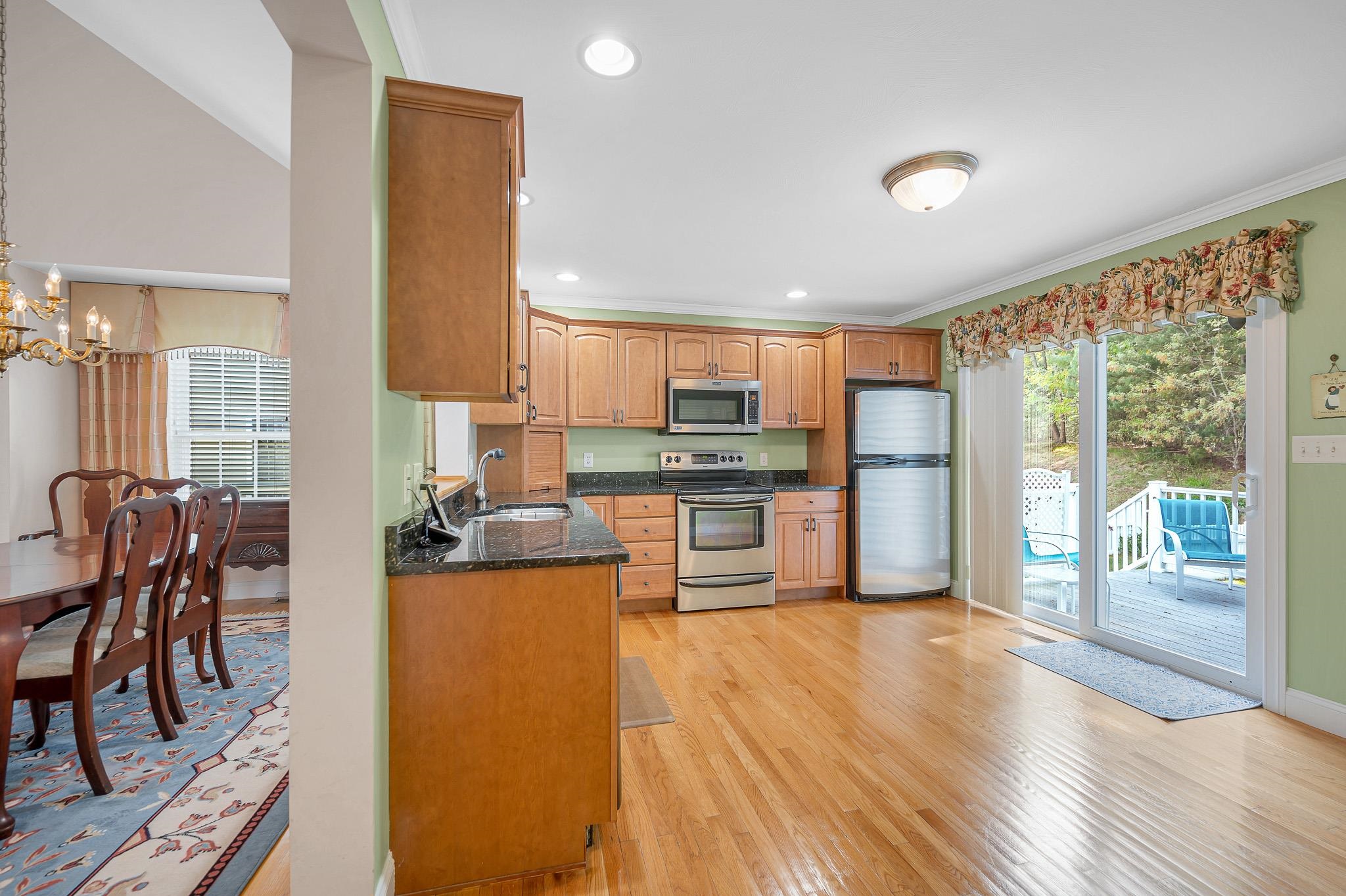 main property photo 7