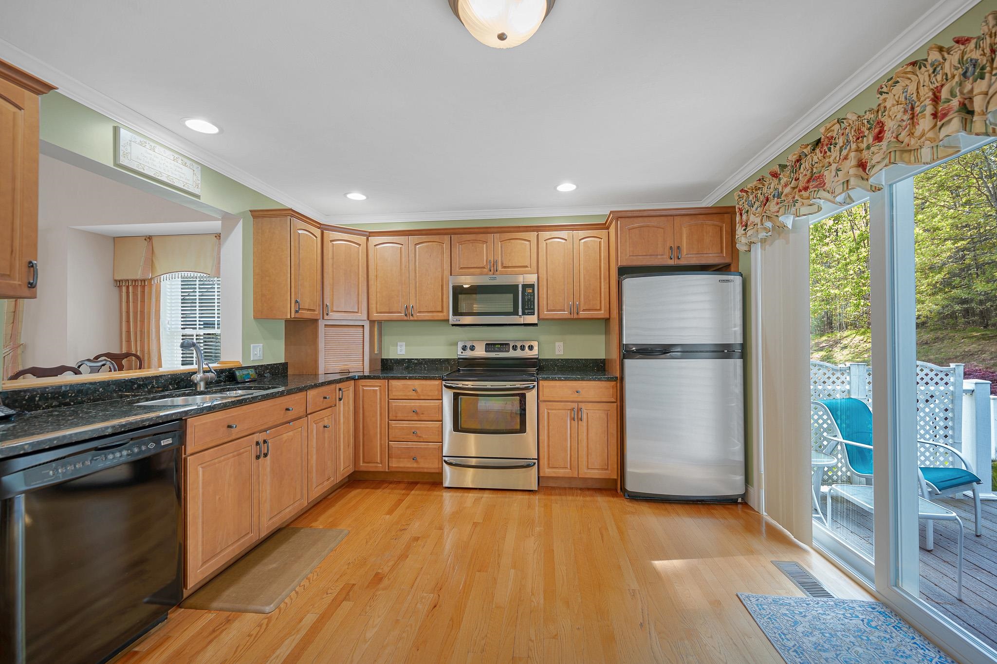 main property photo 8