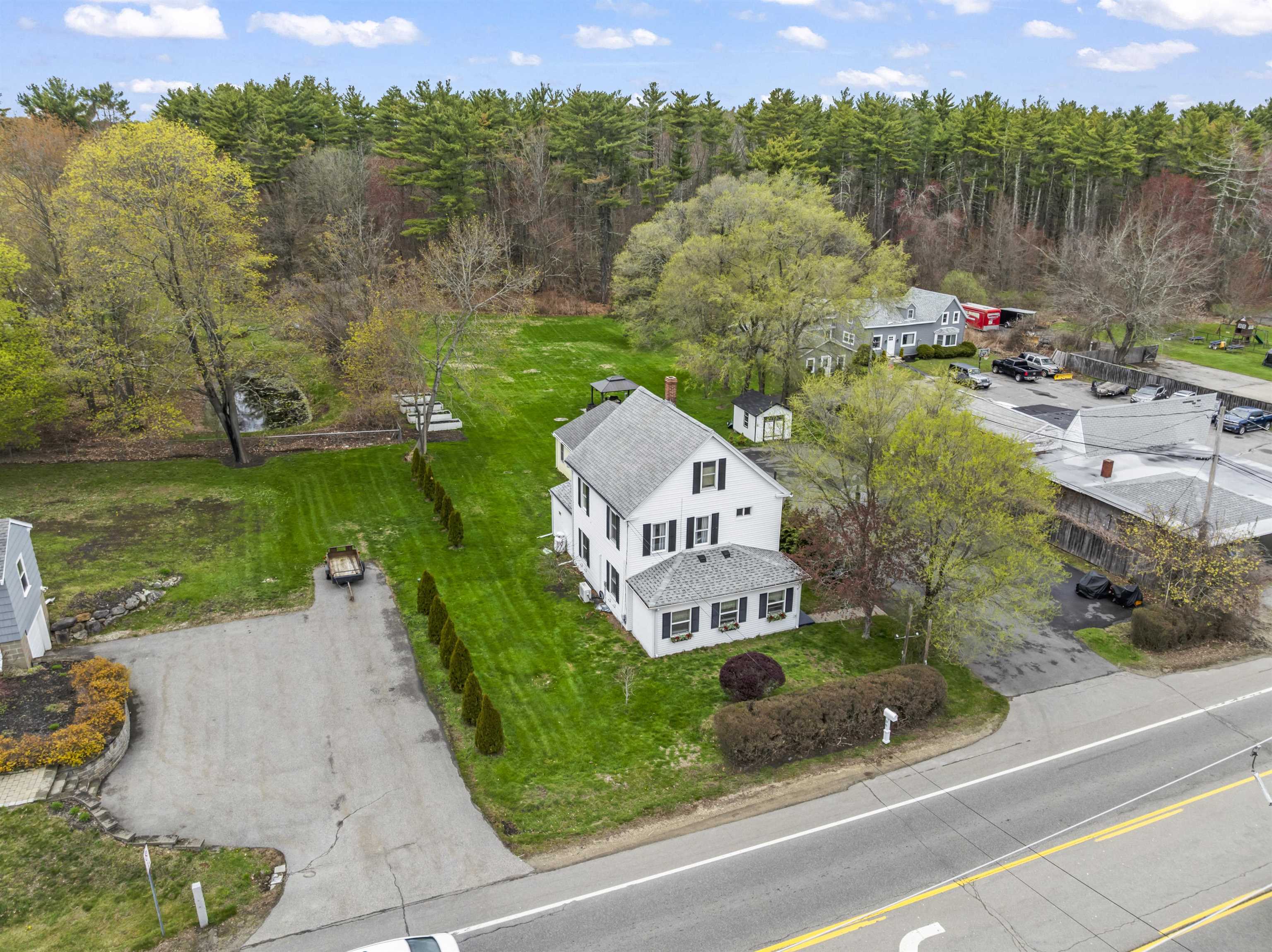 main property photo 28