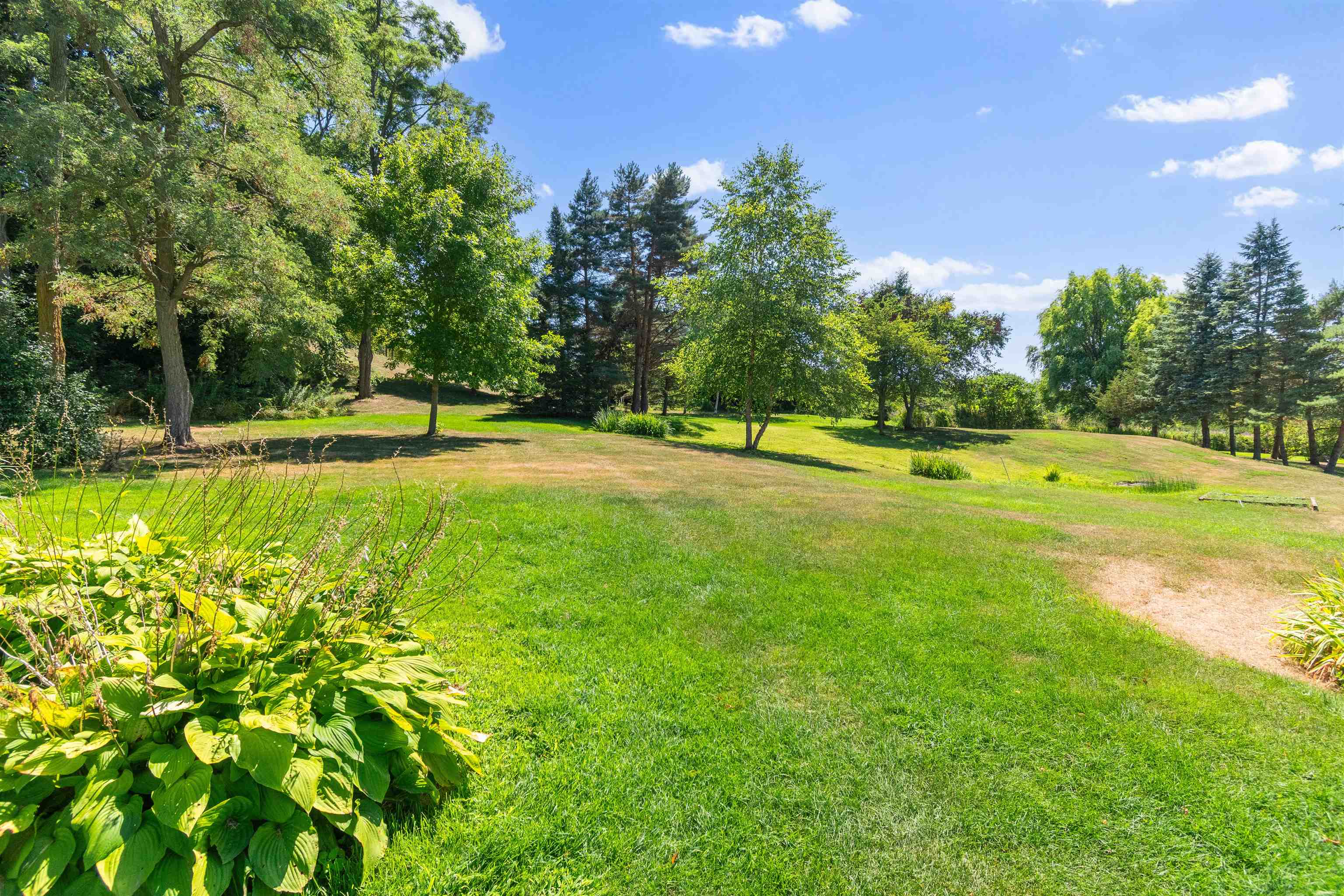 main property photo 45