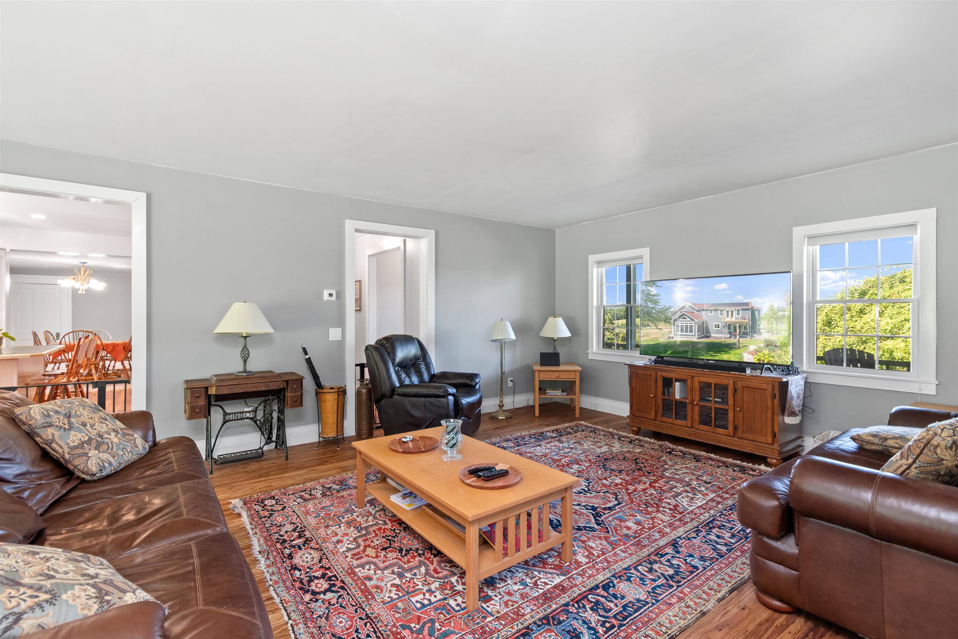 main property photo 9