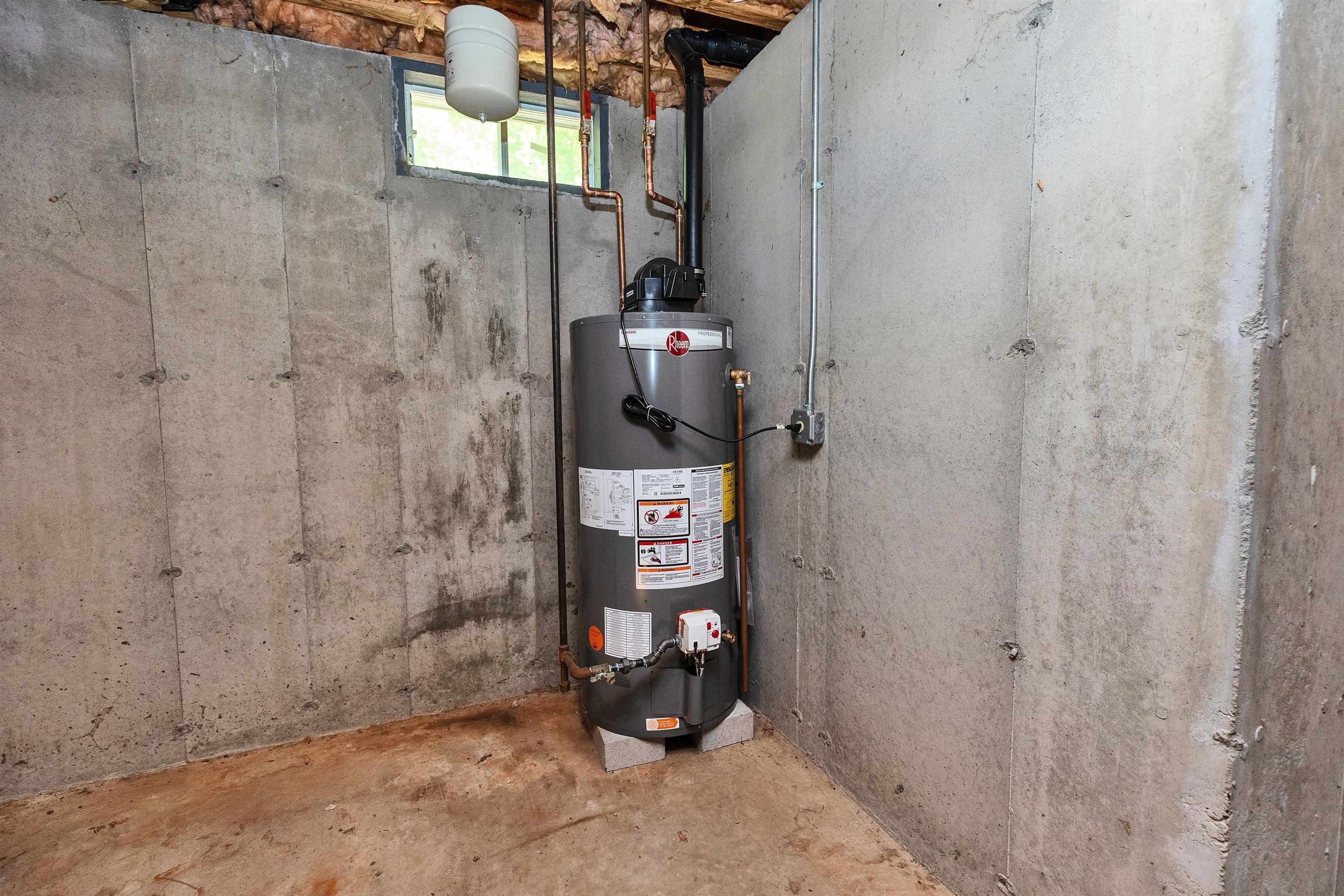 main property photo 51