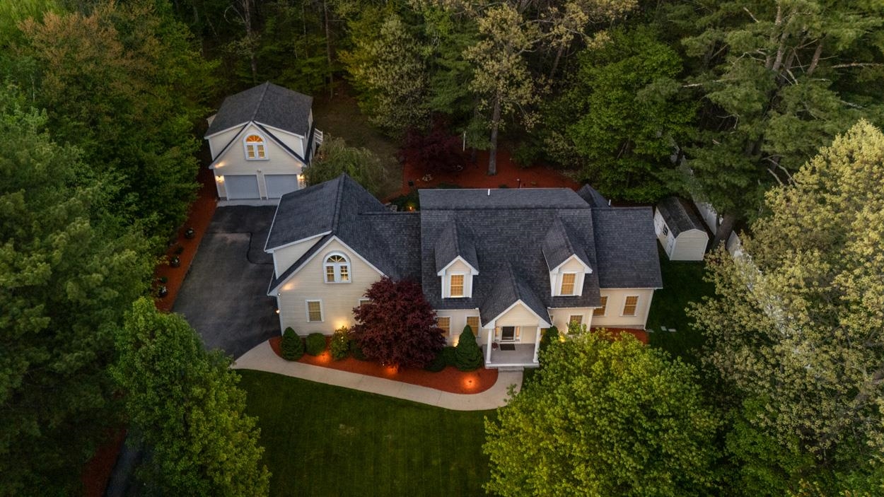 main property photo 45