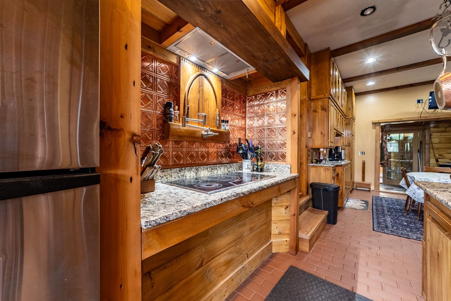 main property photo 14