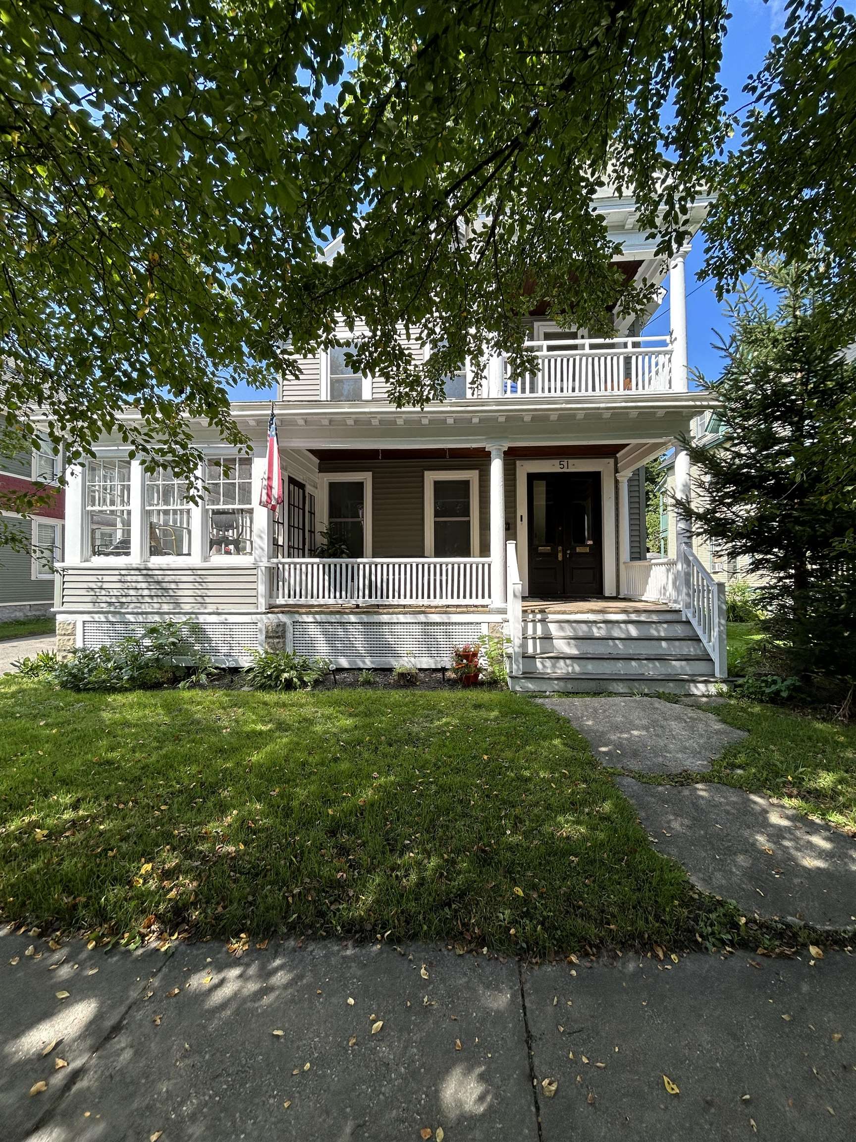 main property photo 32