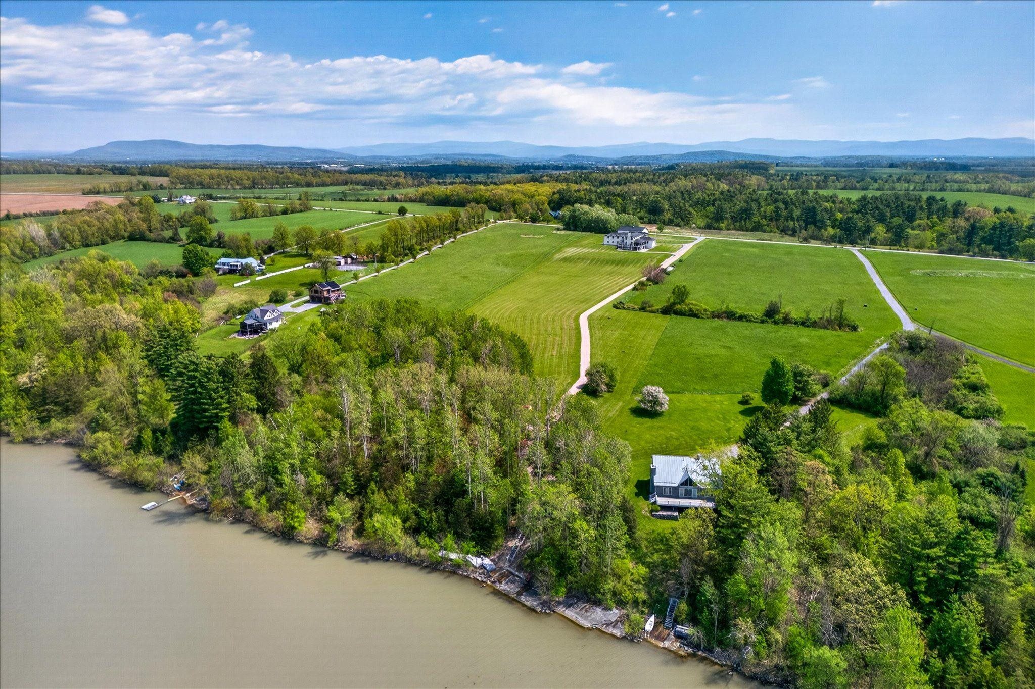 main property photo 13