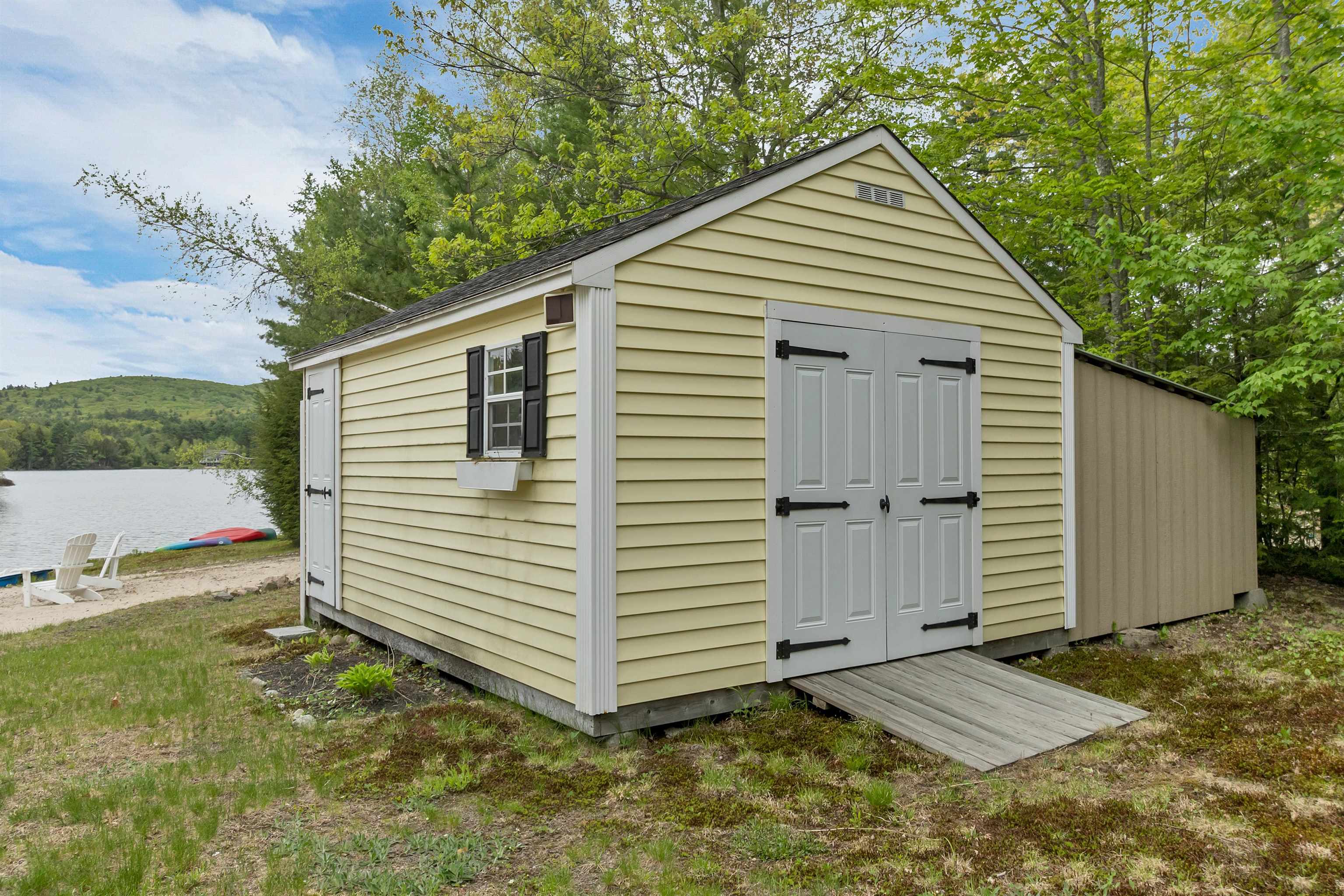 main property photo 42