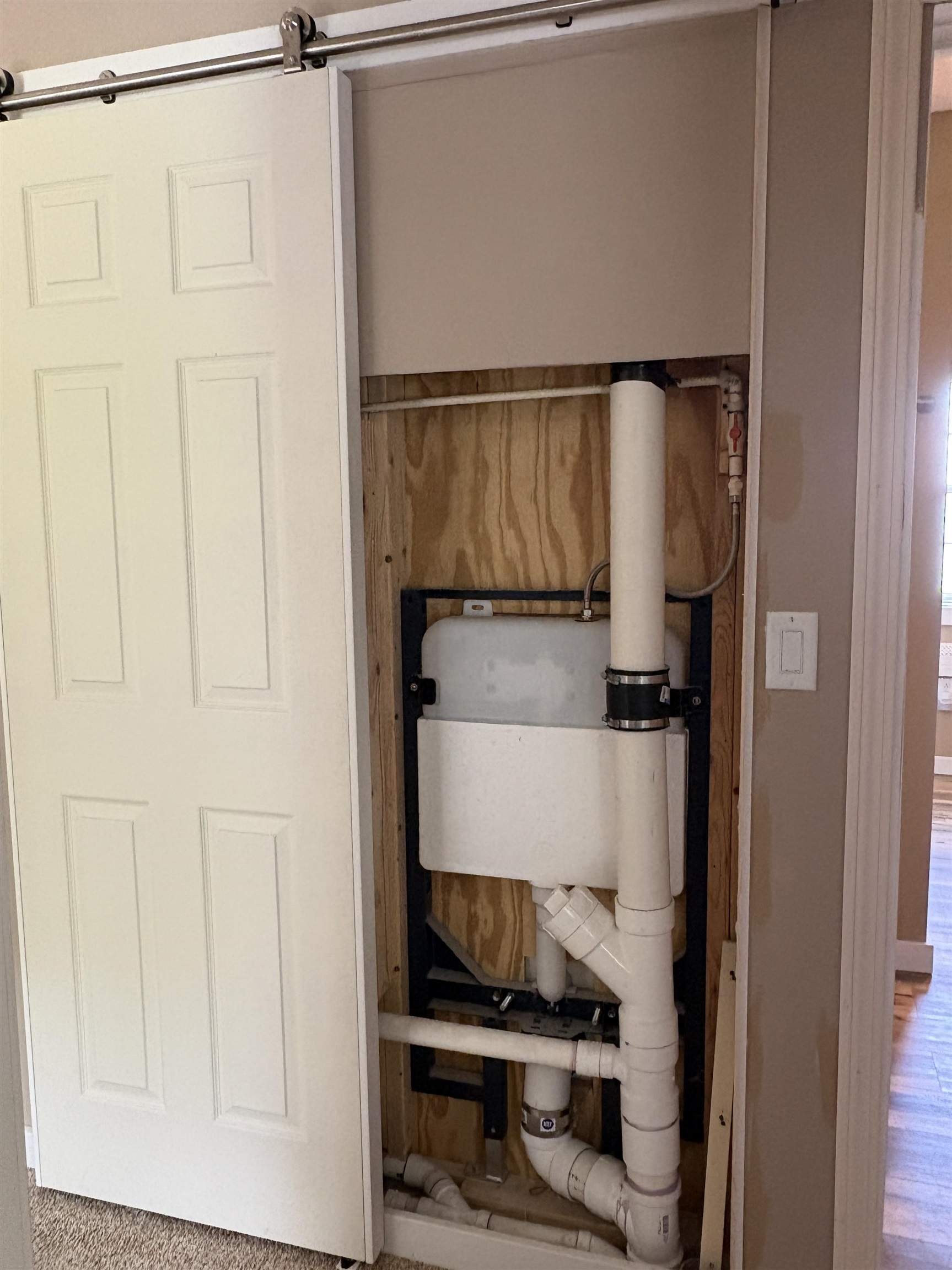 main property photo 31