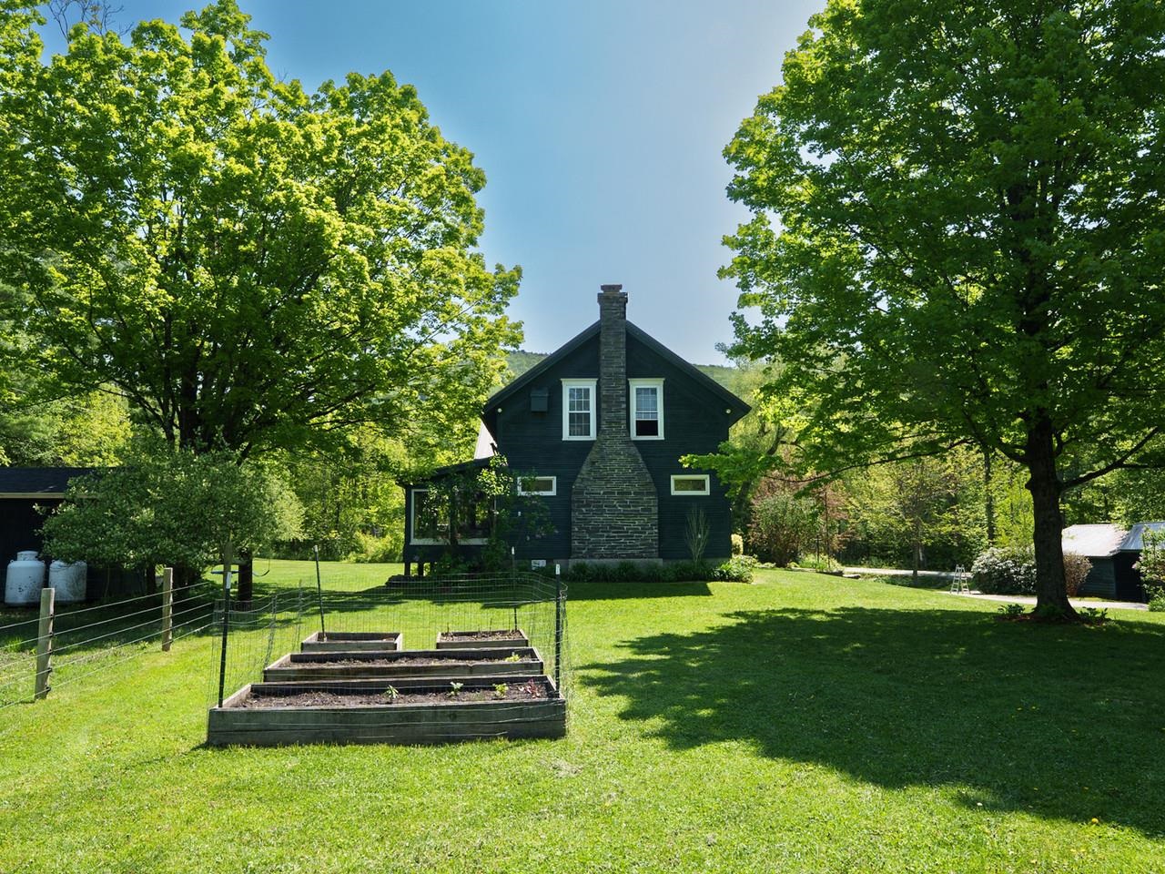 main property photo 50