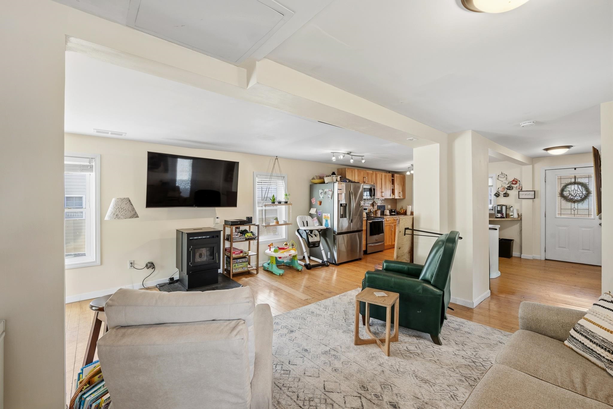 main property photo 36