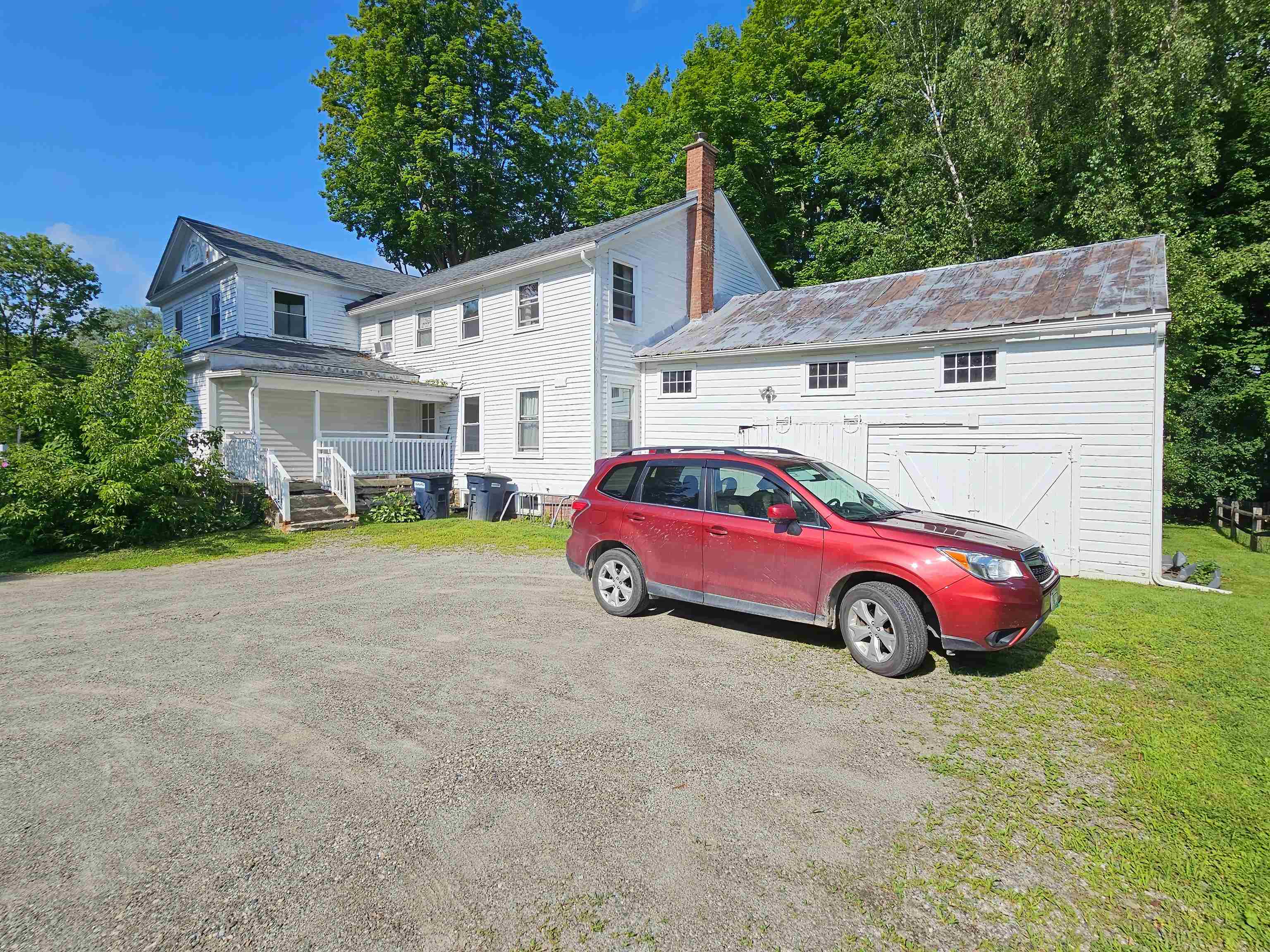 main property photo 32