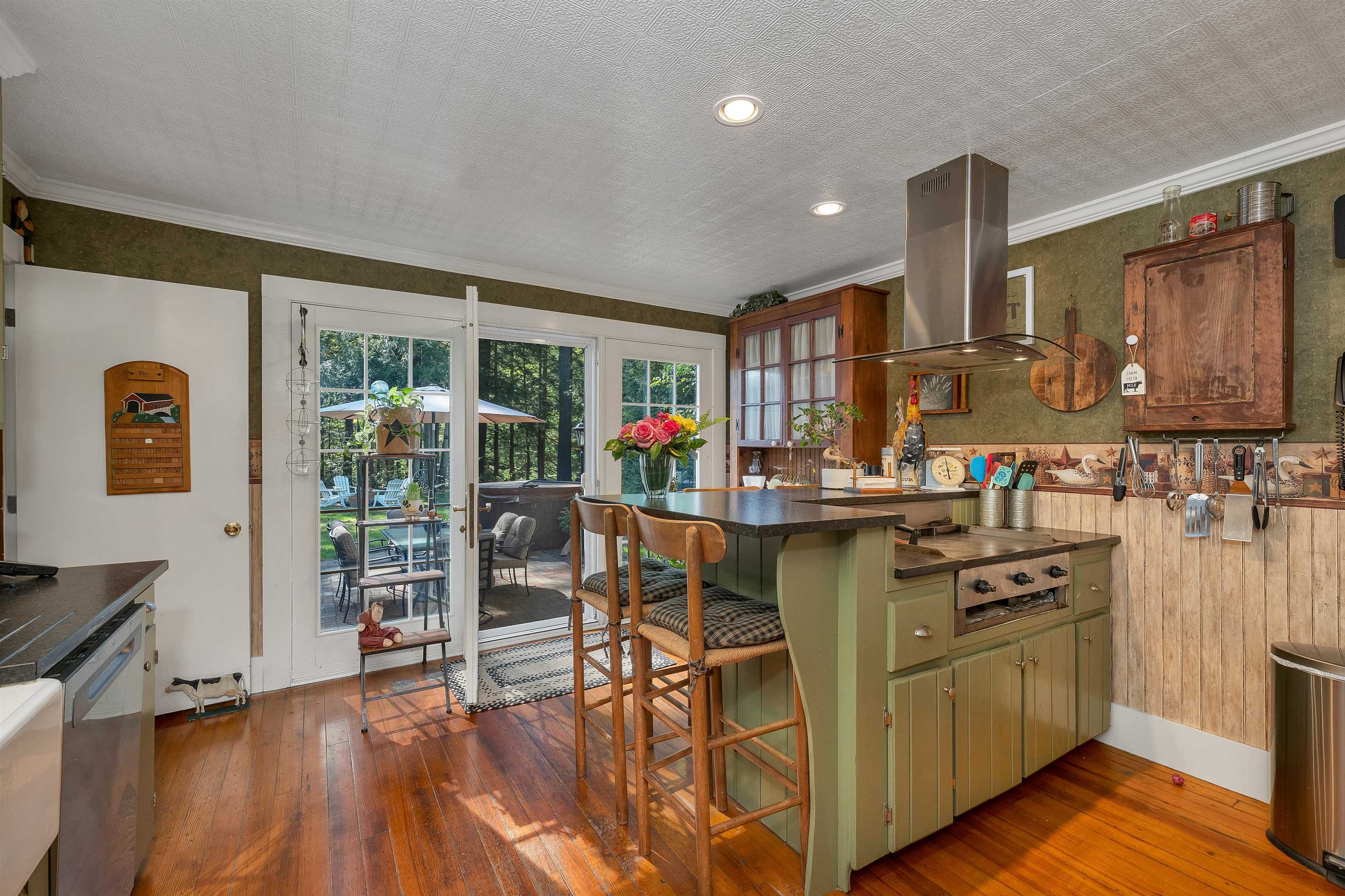 main property photo 48
