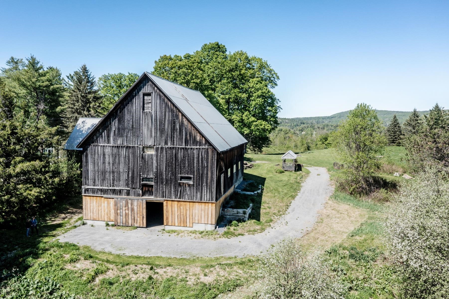 main property photo 22
