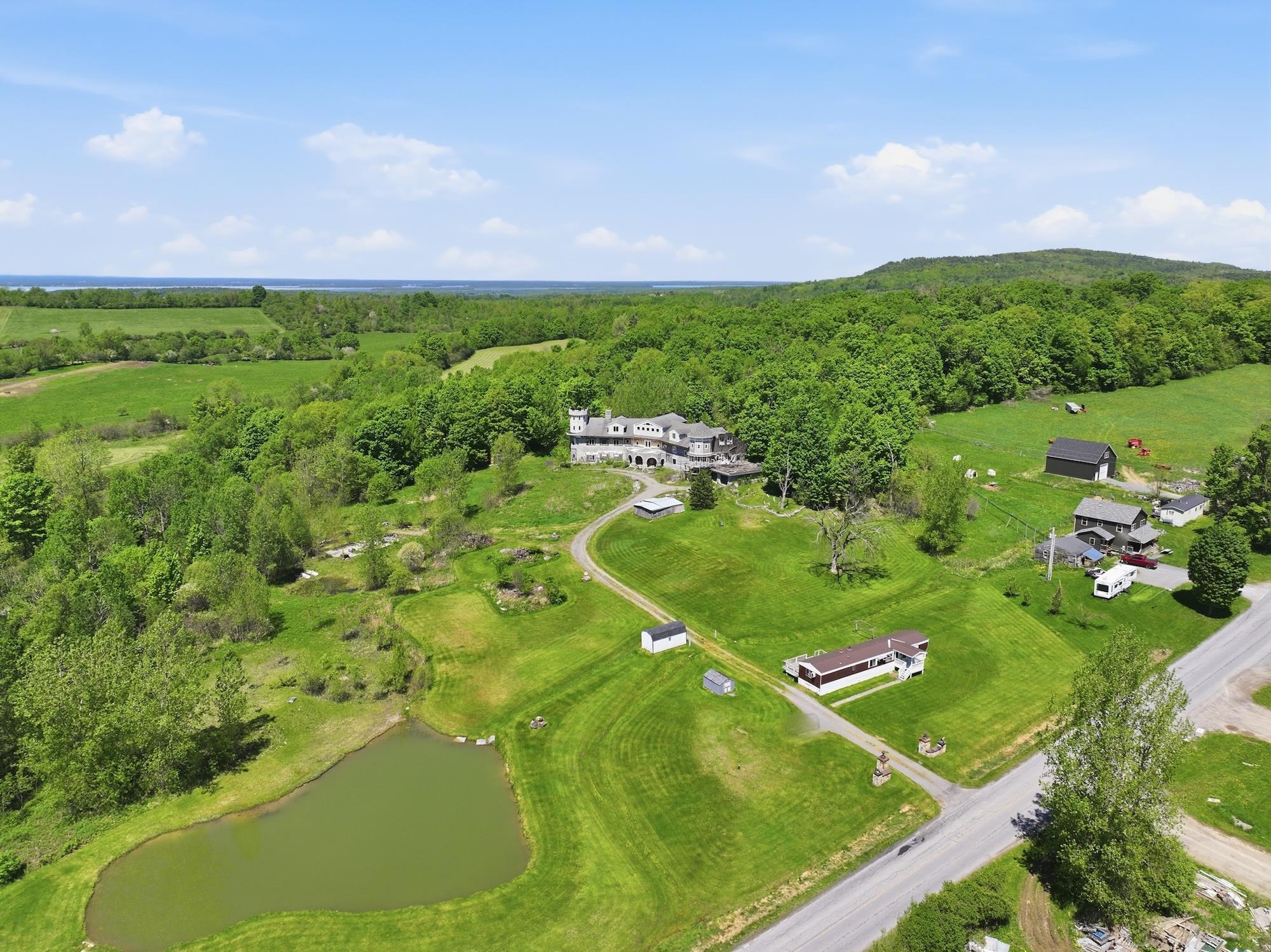 main property photo 16
