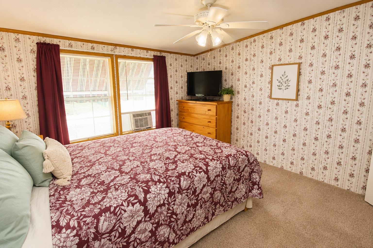main property photo 7