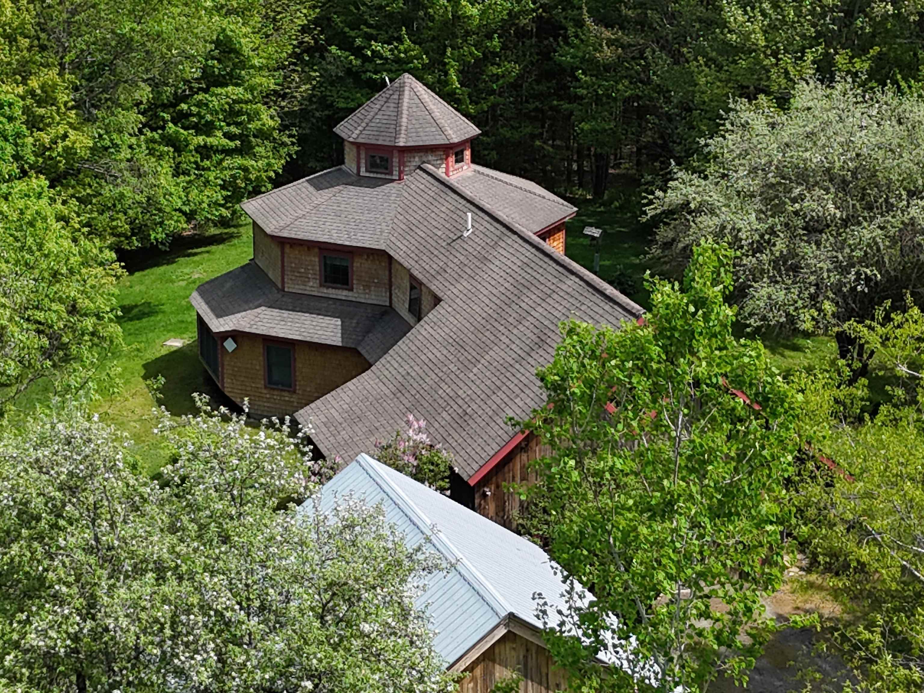 main property photo 39