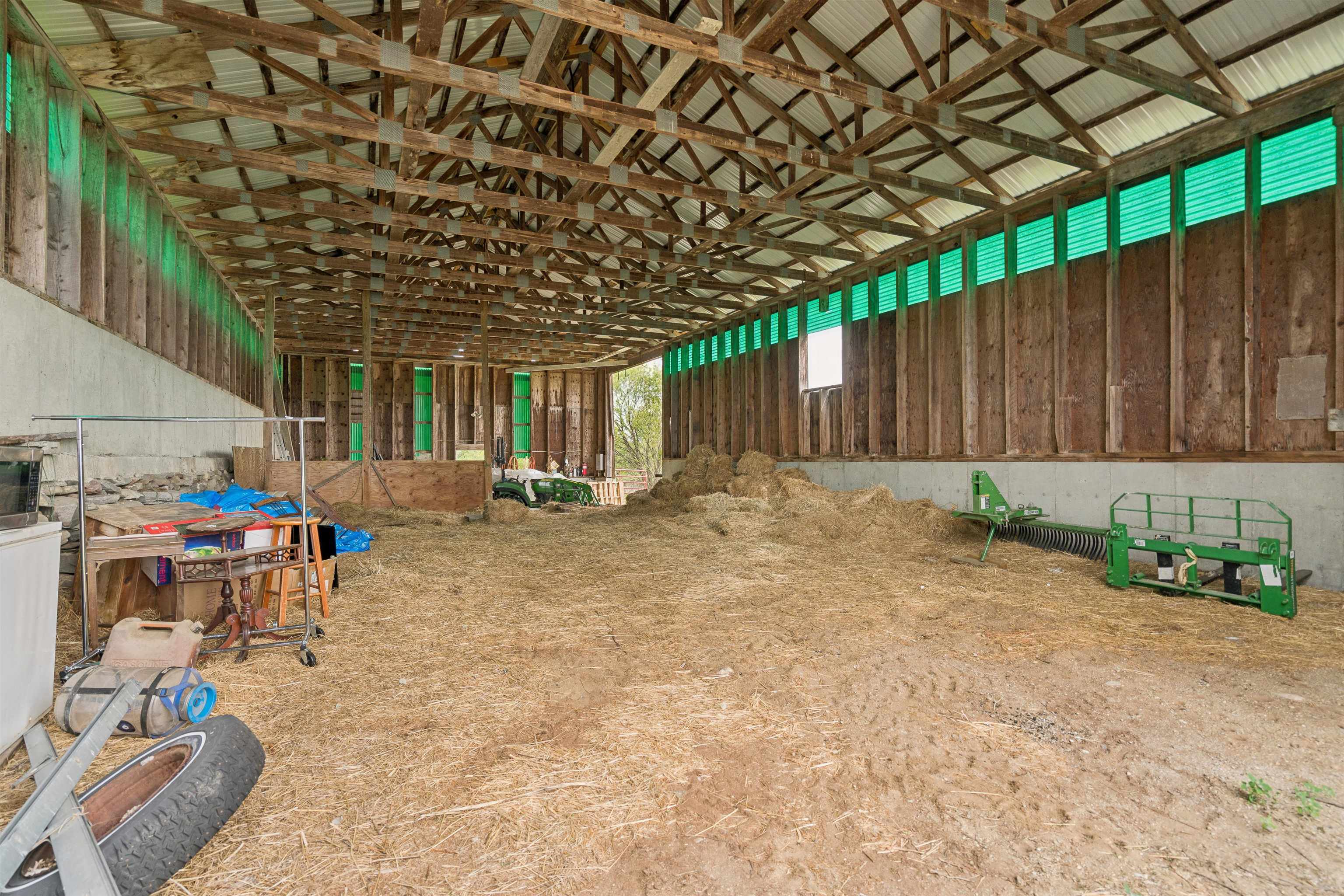 main property photo 39