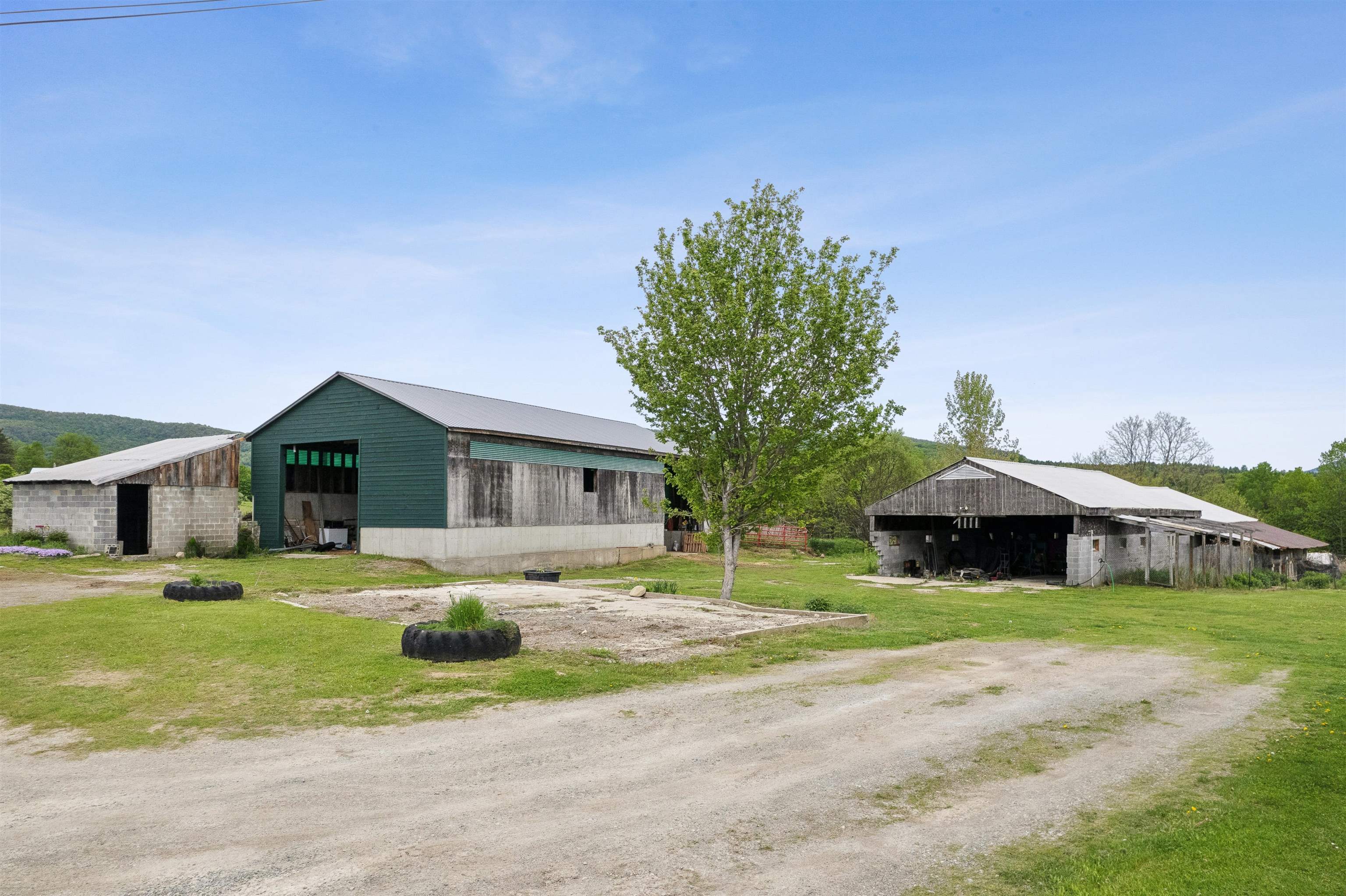 main property photo 43