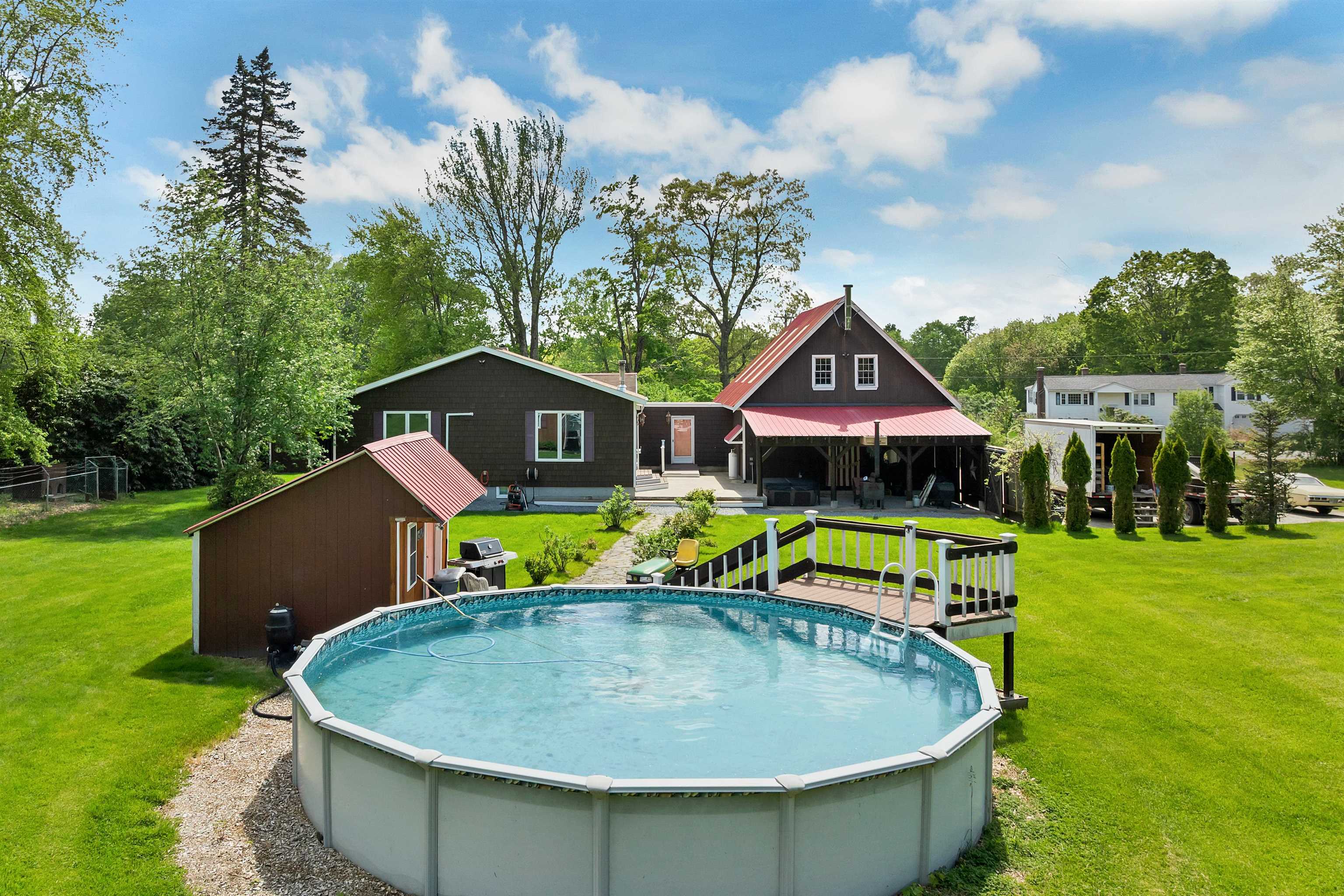 main property photo 45