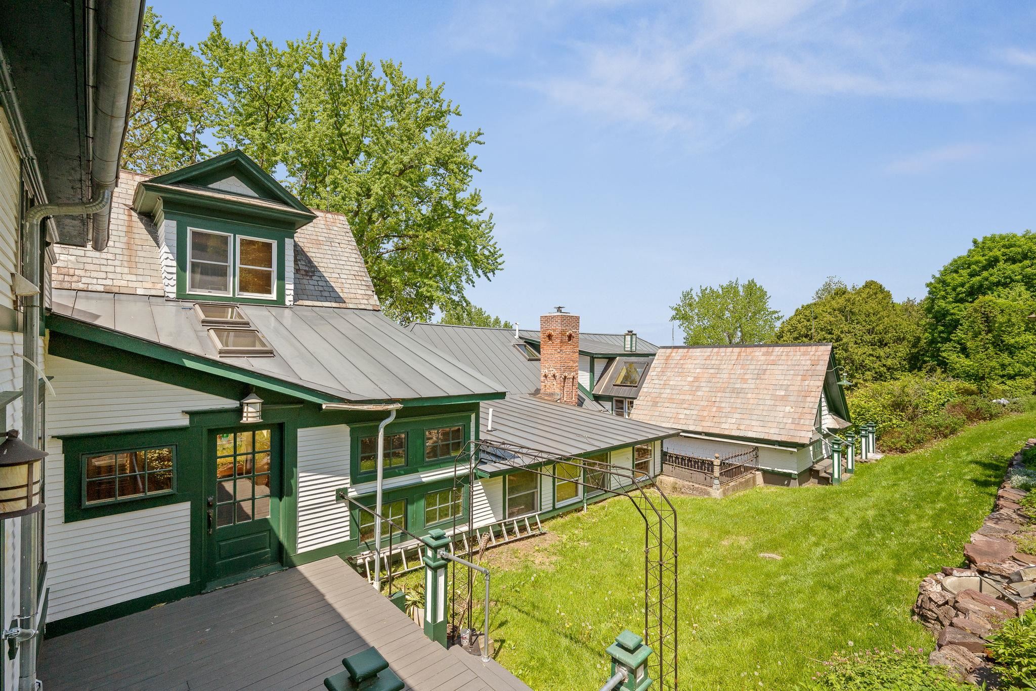 main property photo 32
