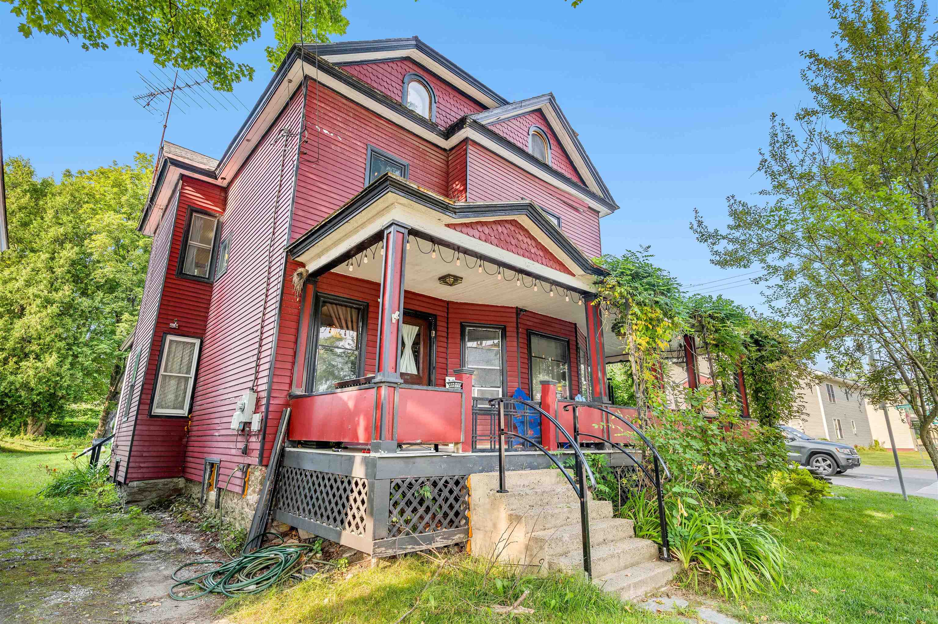 main property photo 3